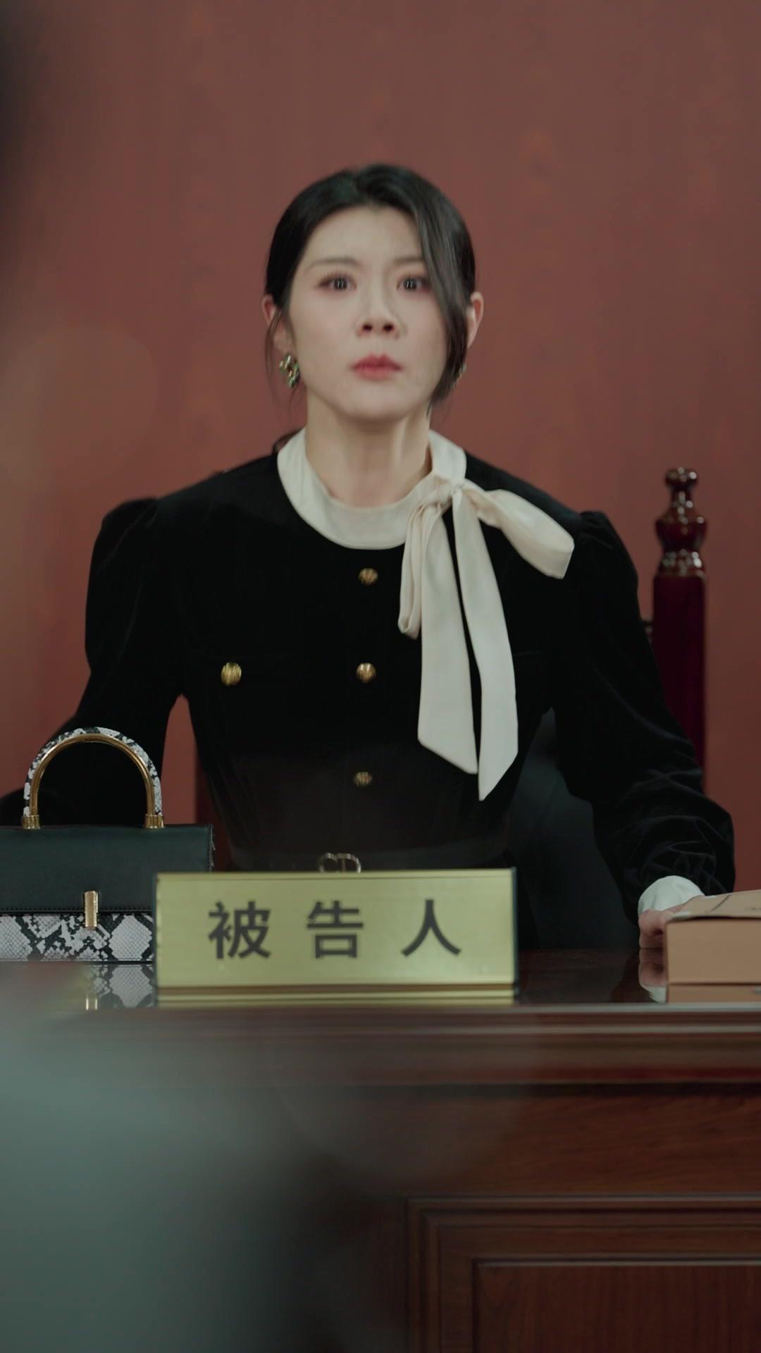 Cinta Retak Tak Sempurna