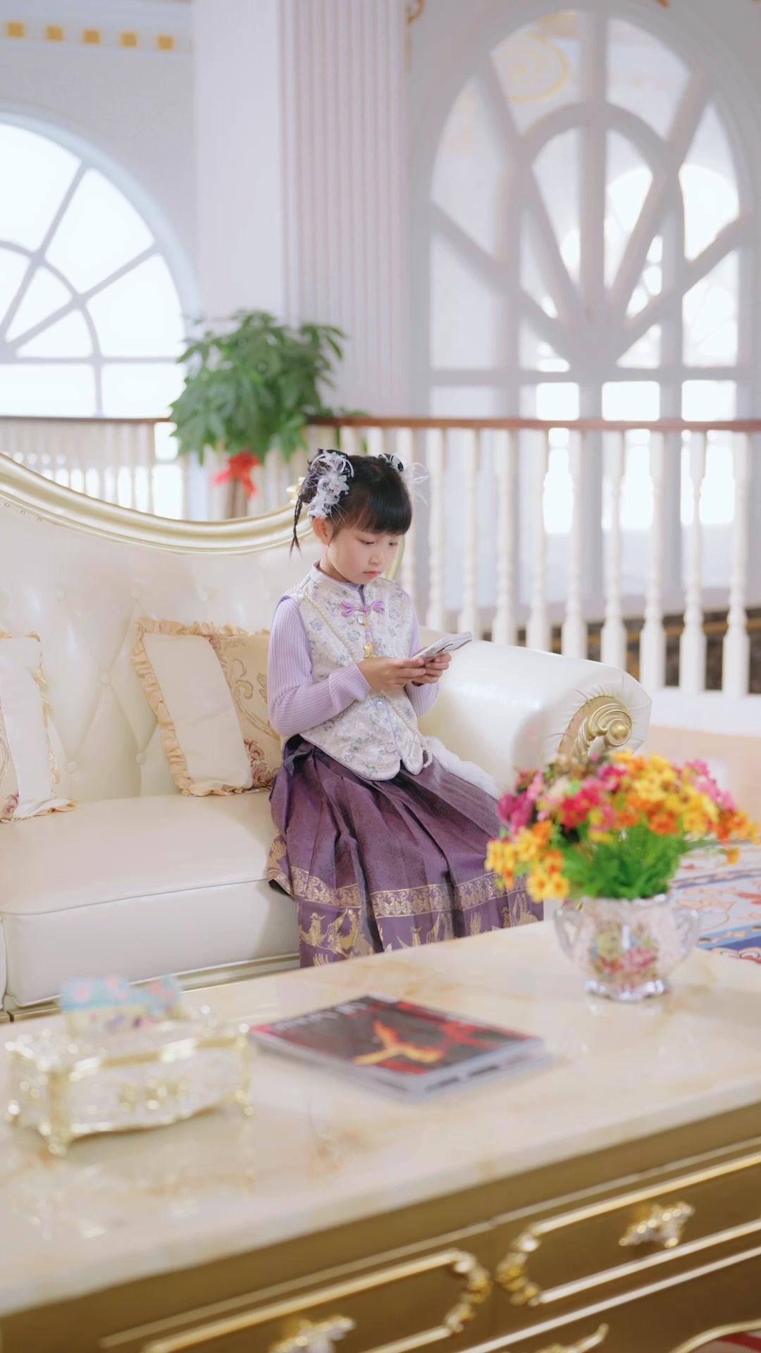 小小姐回歸：後爸寵上天