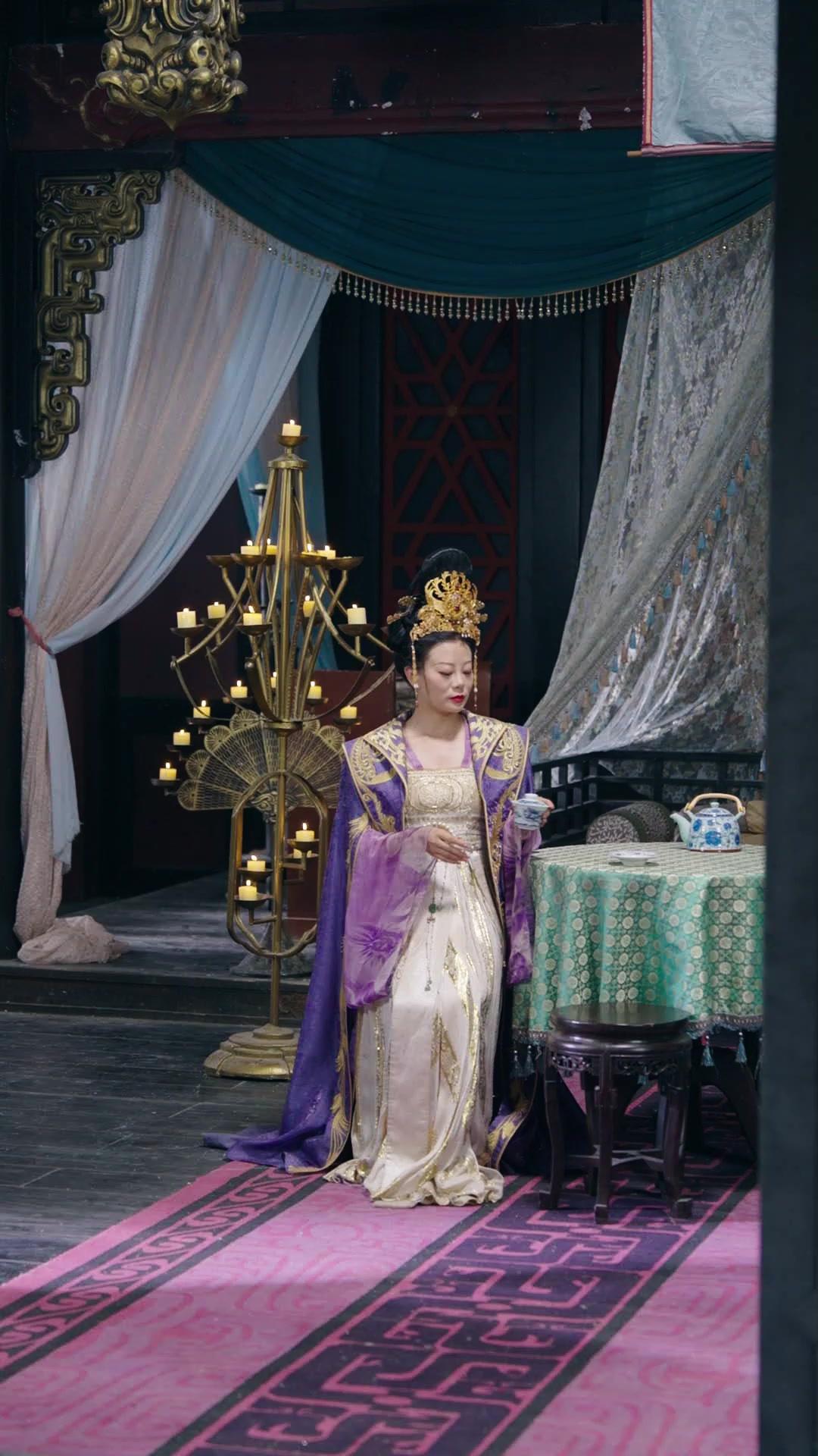 Pindah Alam Jadi Permaisuri