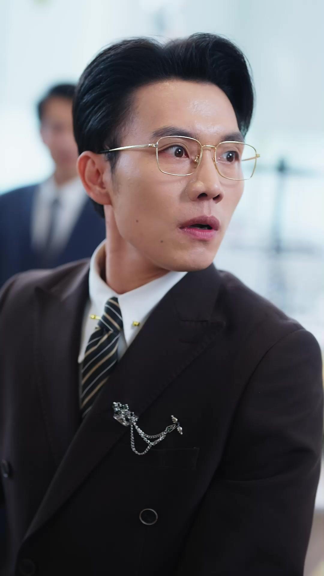 Con mi tarjeta, pagó a su amante