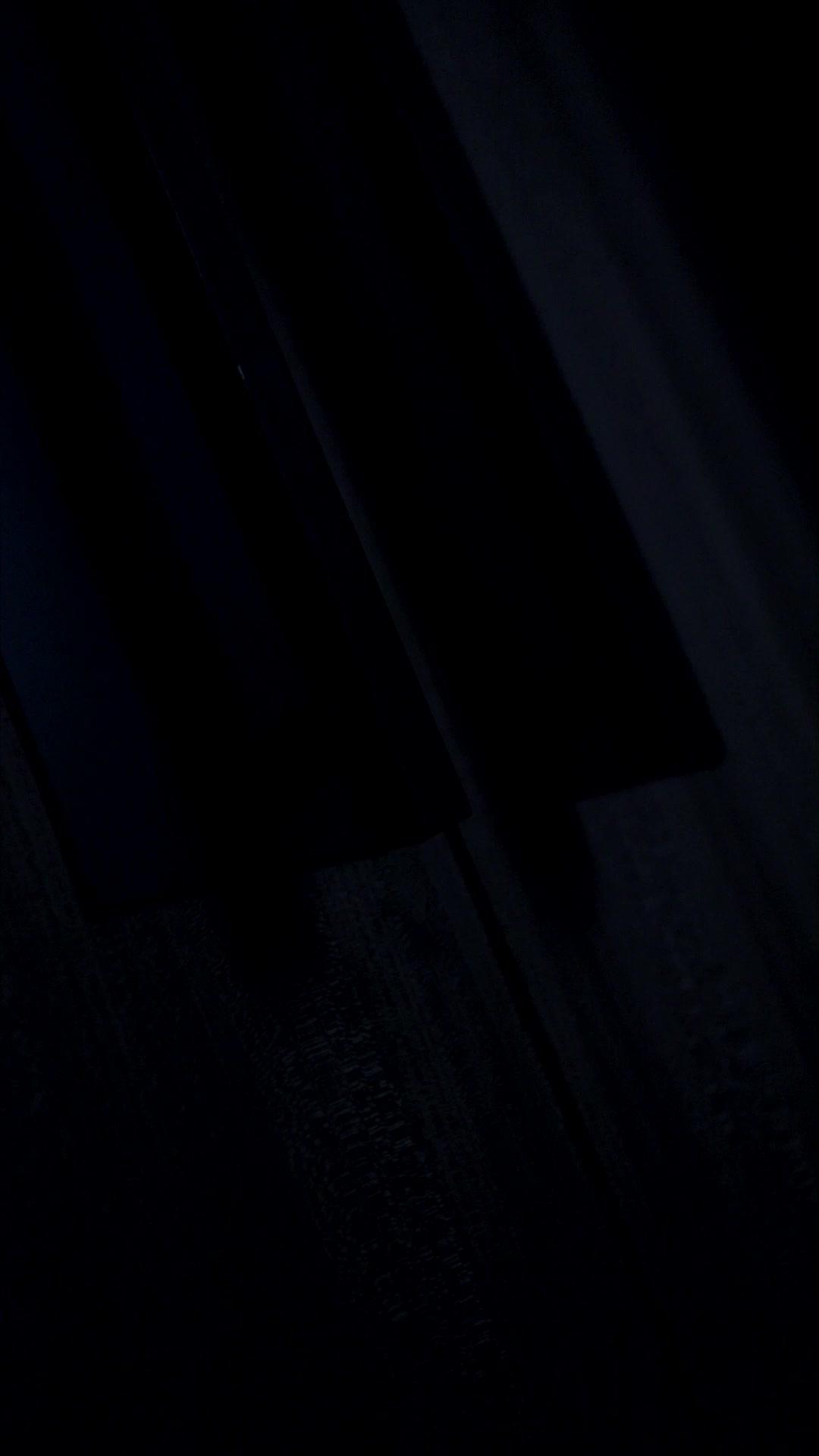 Hati Terkunci, Cinta Datang