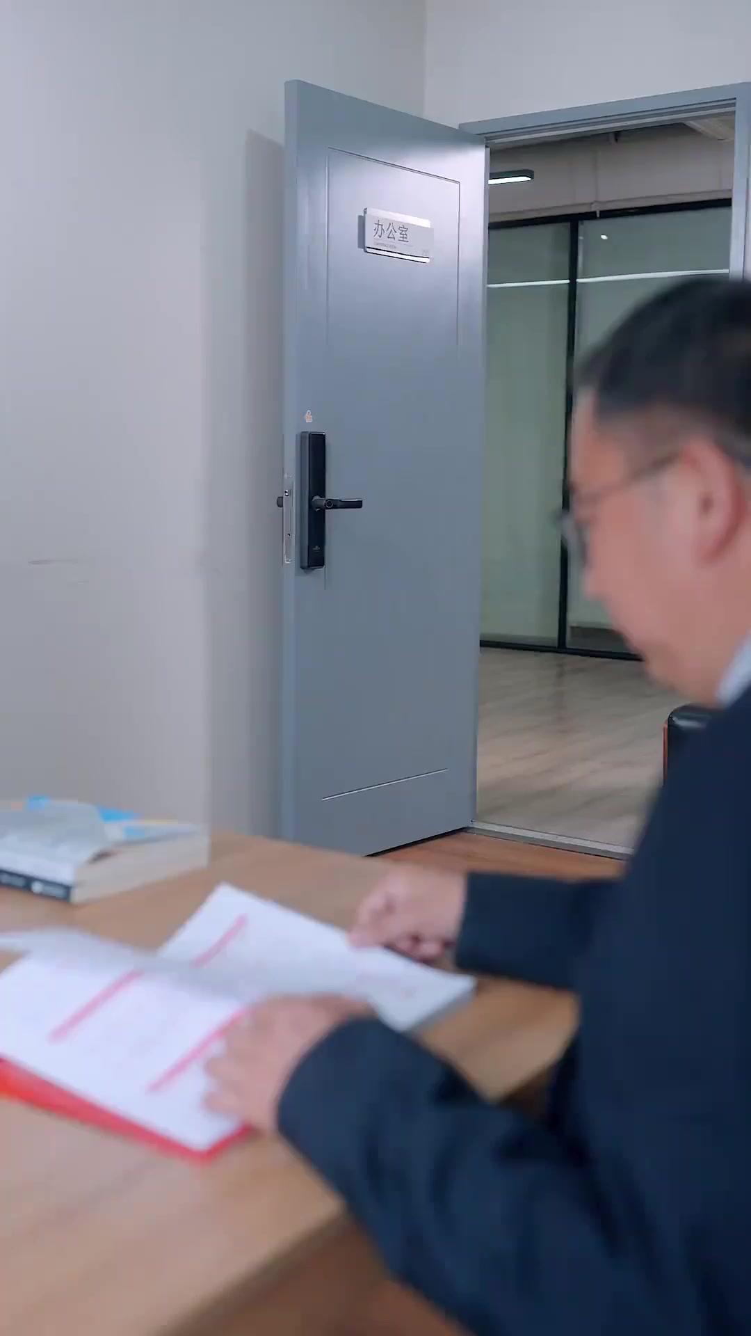 Abogado PTSD es mi falso novio