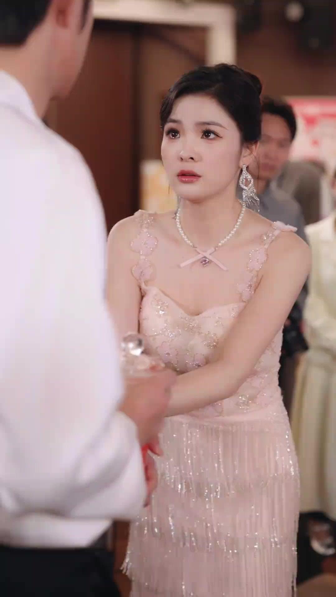 (Dubbed) Betrayed? I'm Your Rival's Wife Now!