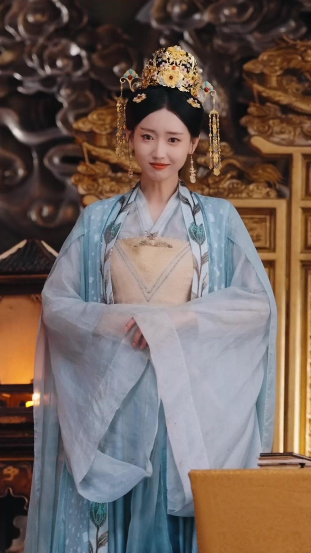 Jebakan Cinta di Istana