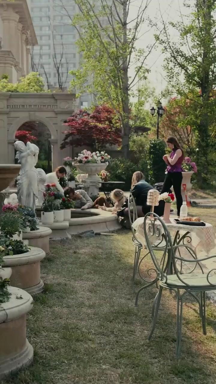 Don't mess with billionaire's parents!