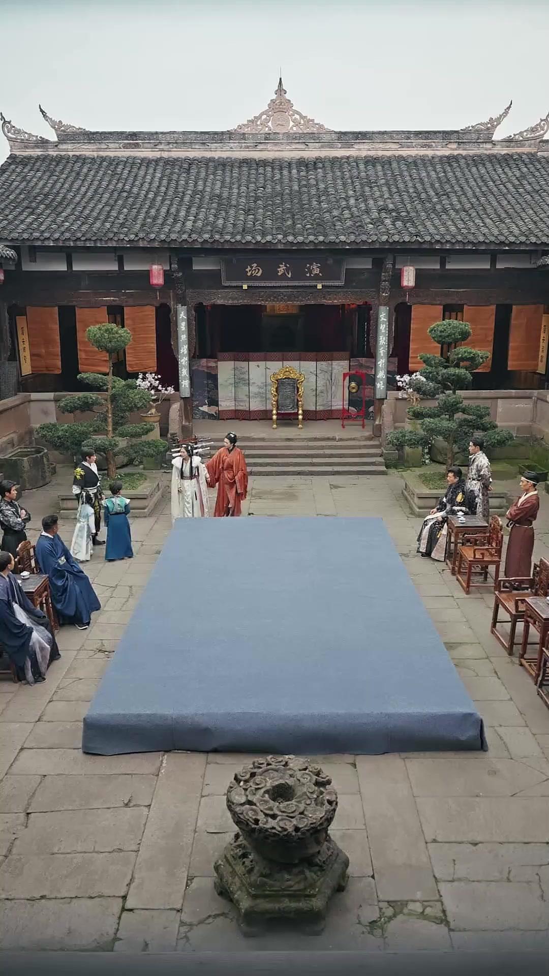 Alle unterschätzen ihn, bis er zuschlägt