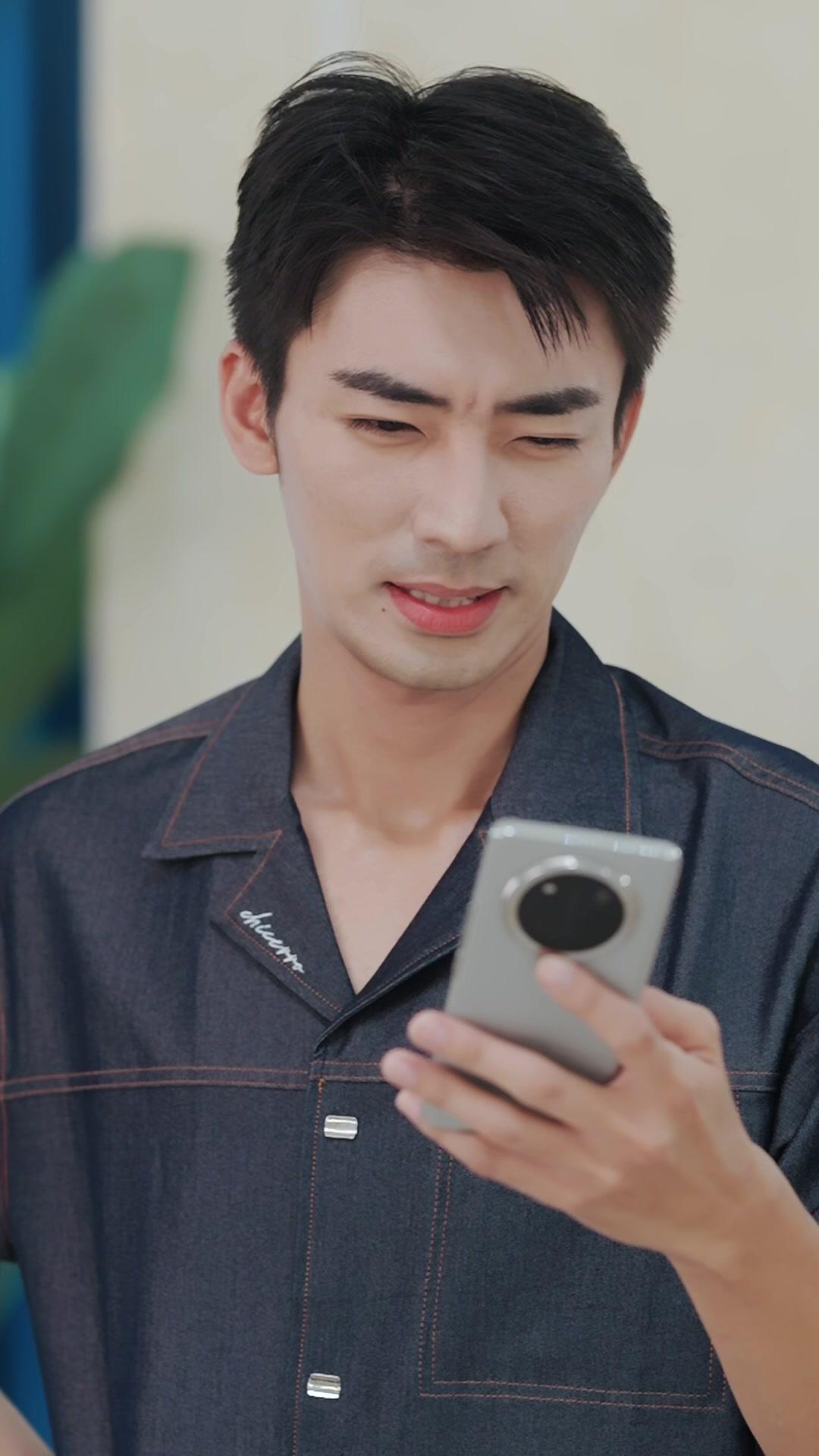 離婚後，和前妻的死對頭戀愛了