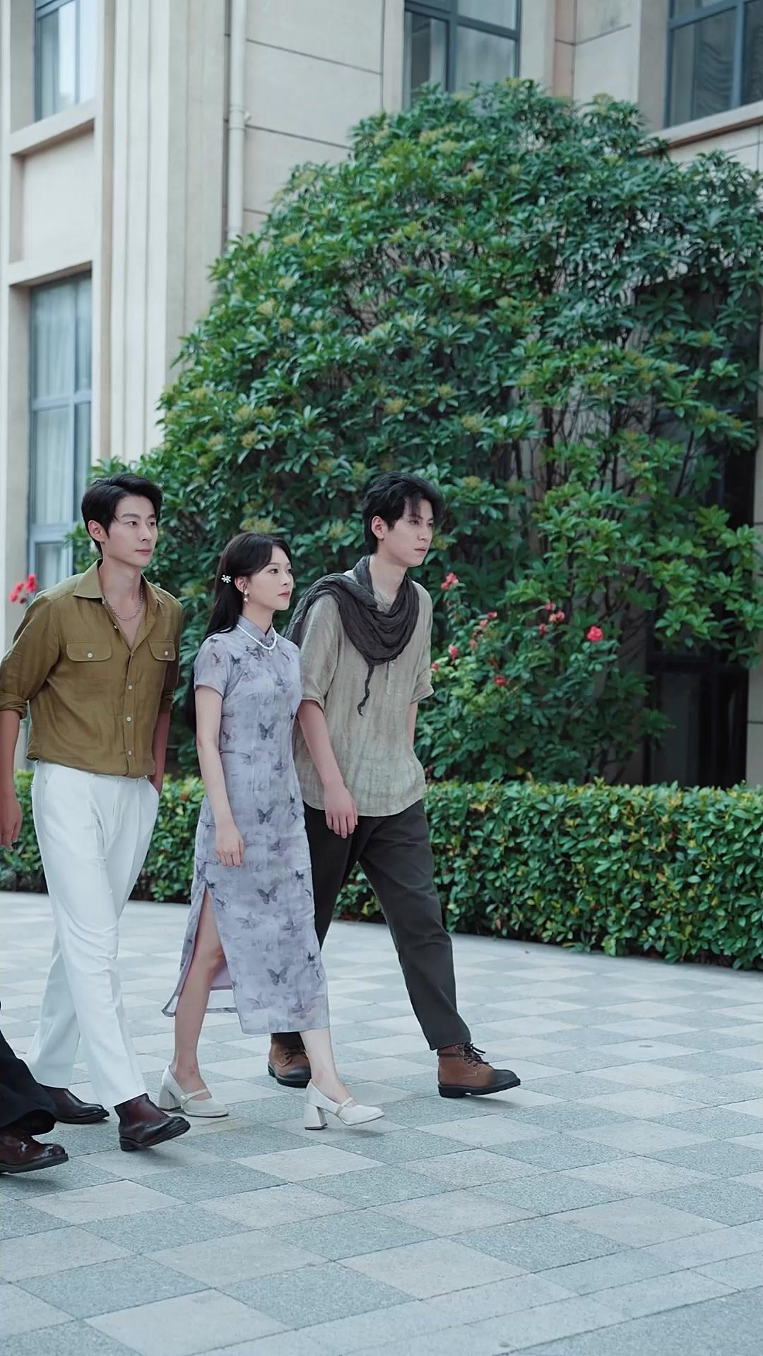 Menaklukkan Hati Tiga Saudara