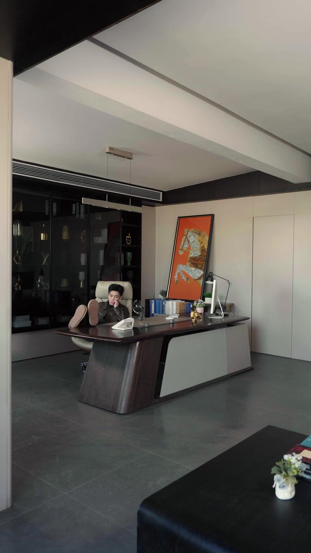 Terlalu Memanjakannya