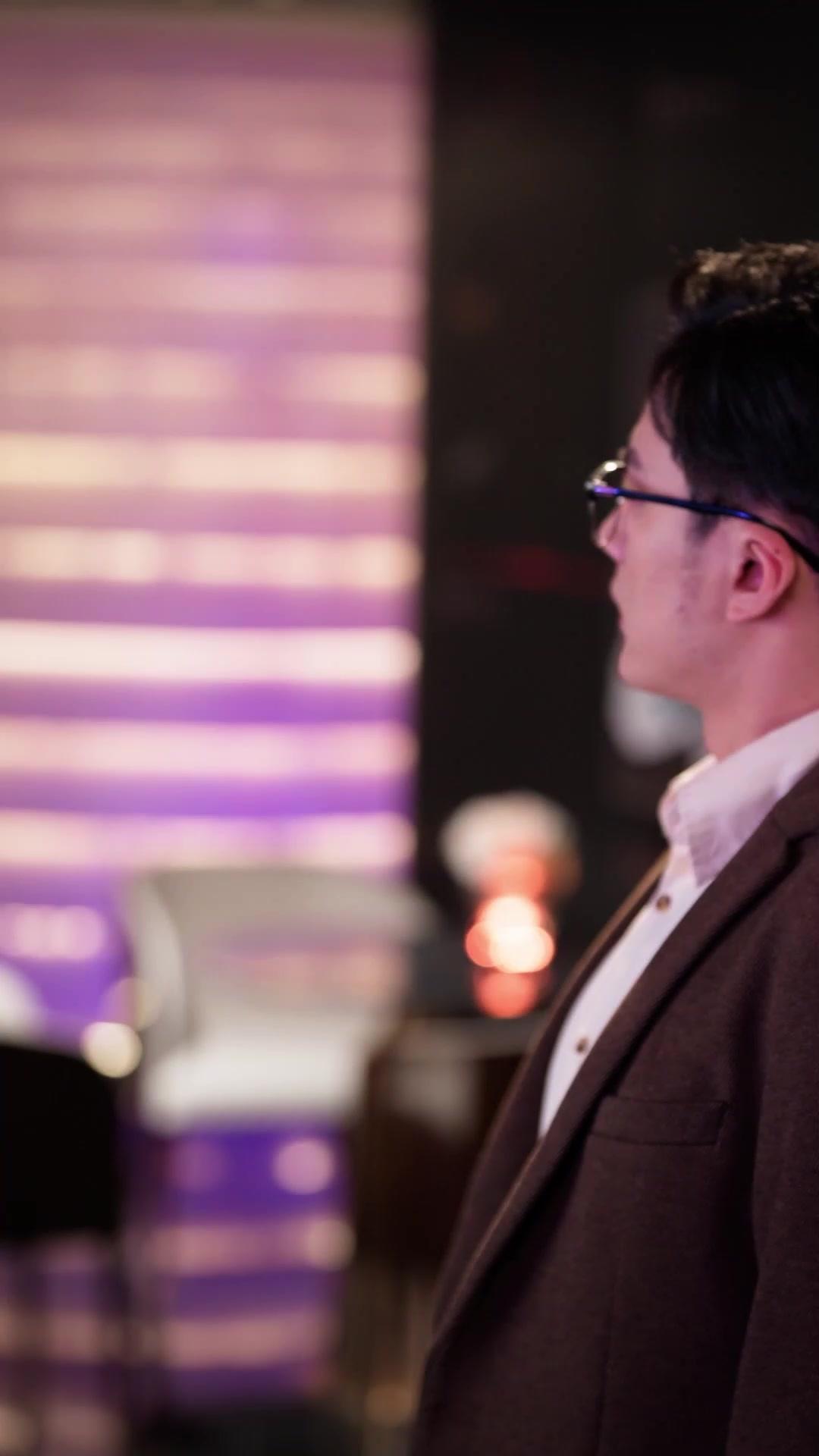 MÉFIEZ-VOUS DU CONJOINT