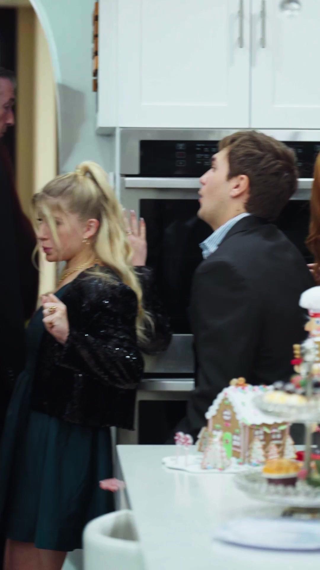  Love, Lies, and Christmas Surprise