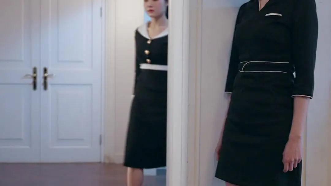 Giấc Mộng Hào Môn: Chiếc Vòng Tay Giấu Trong Áo Sơ Mi