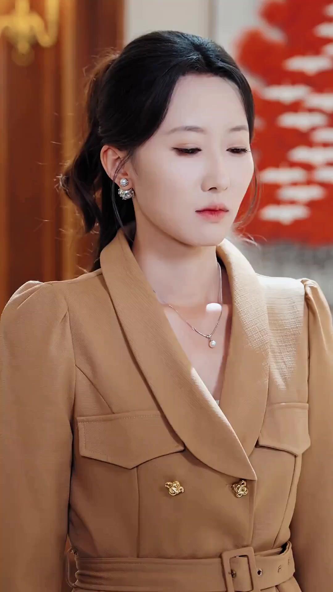 (Dubbed)Where Past Fades, Love Departs