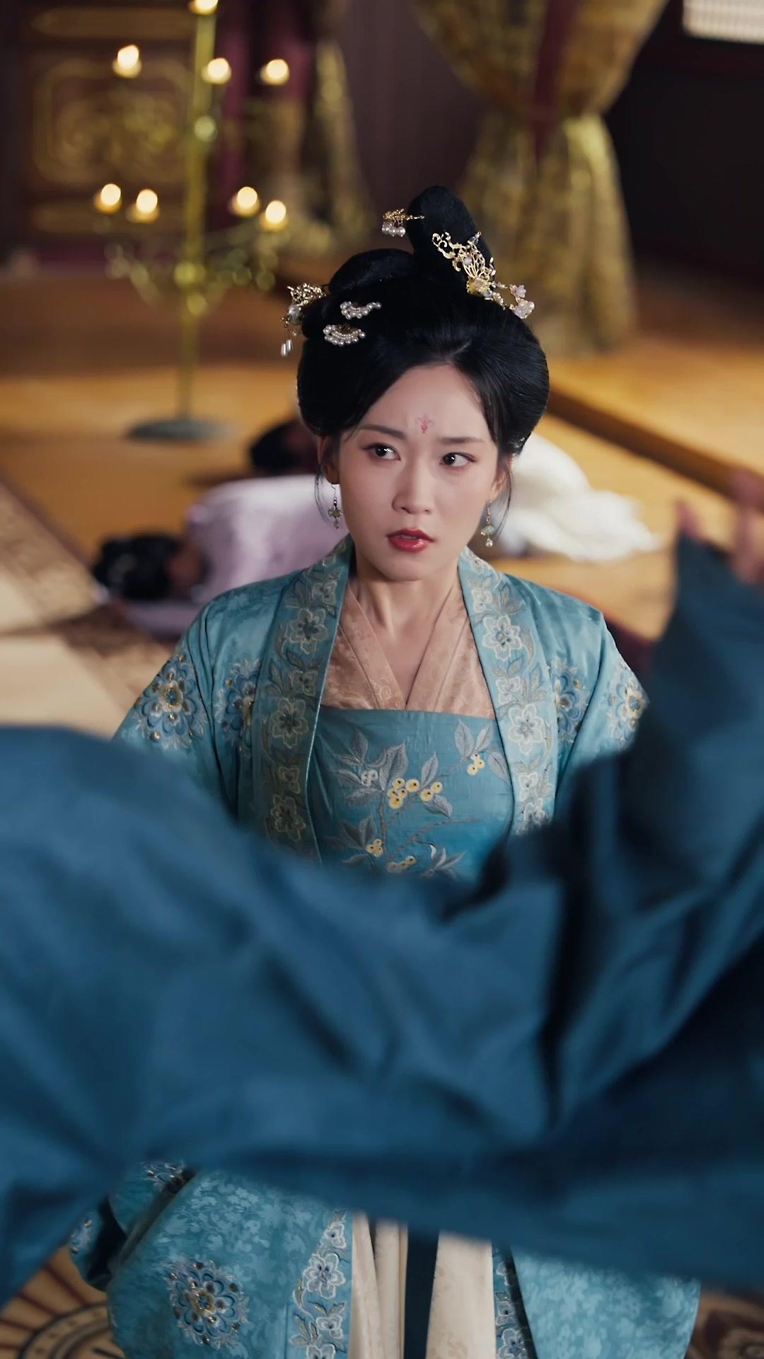 Los encantos de la consorte