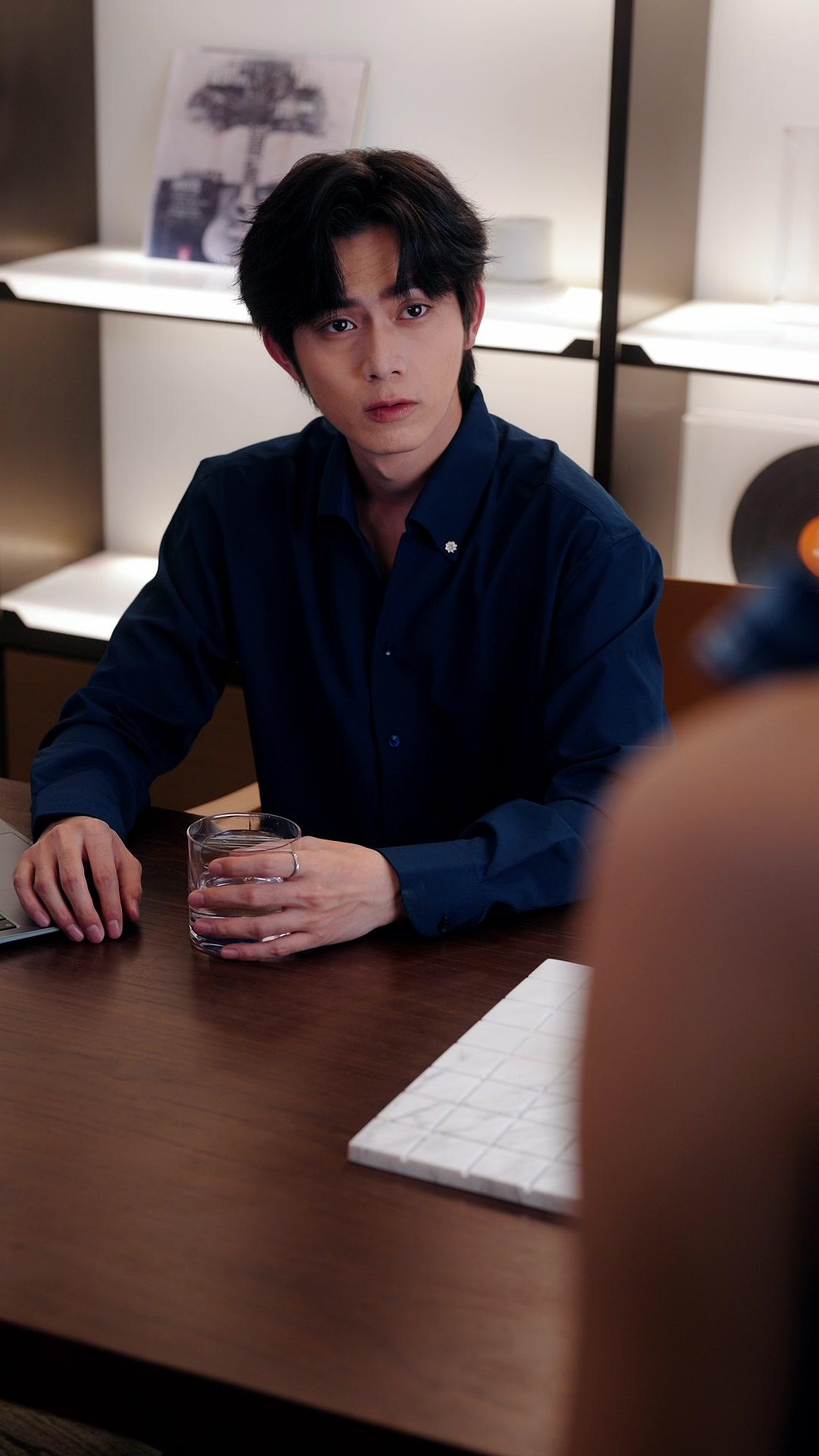  Gadis Materialistis Nikahi Miliarder