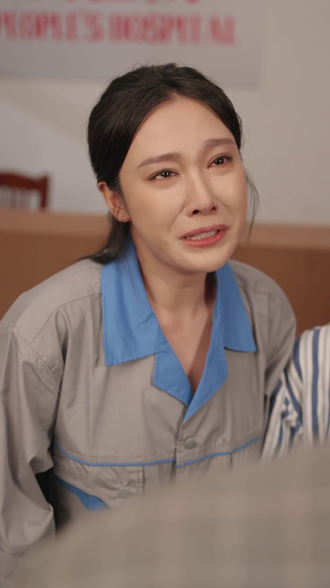 Cinta yang penuh bohongan