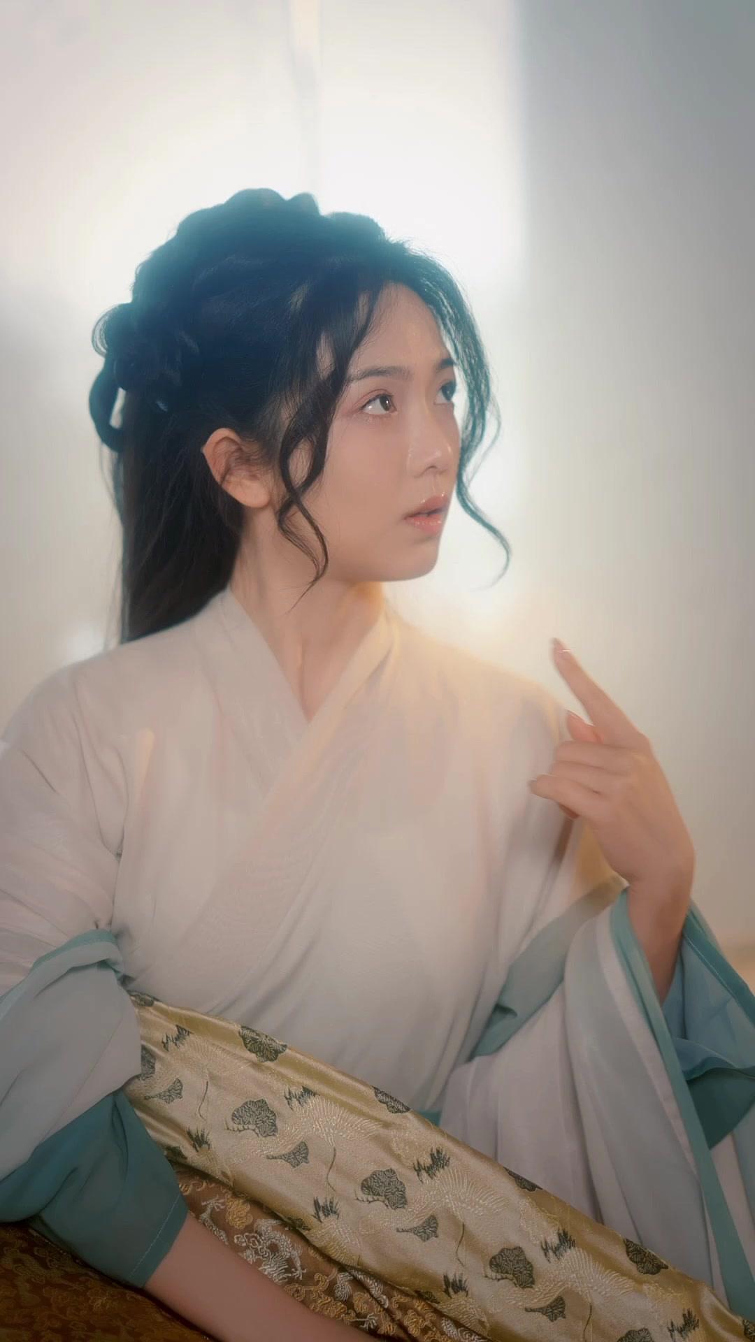 L'IVRESSE DE LA COURONNE