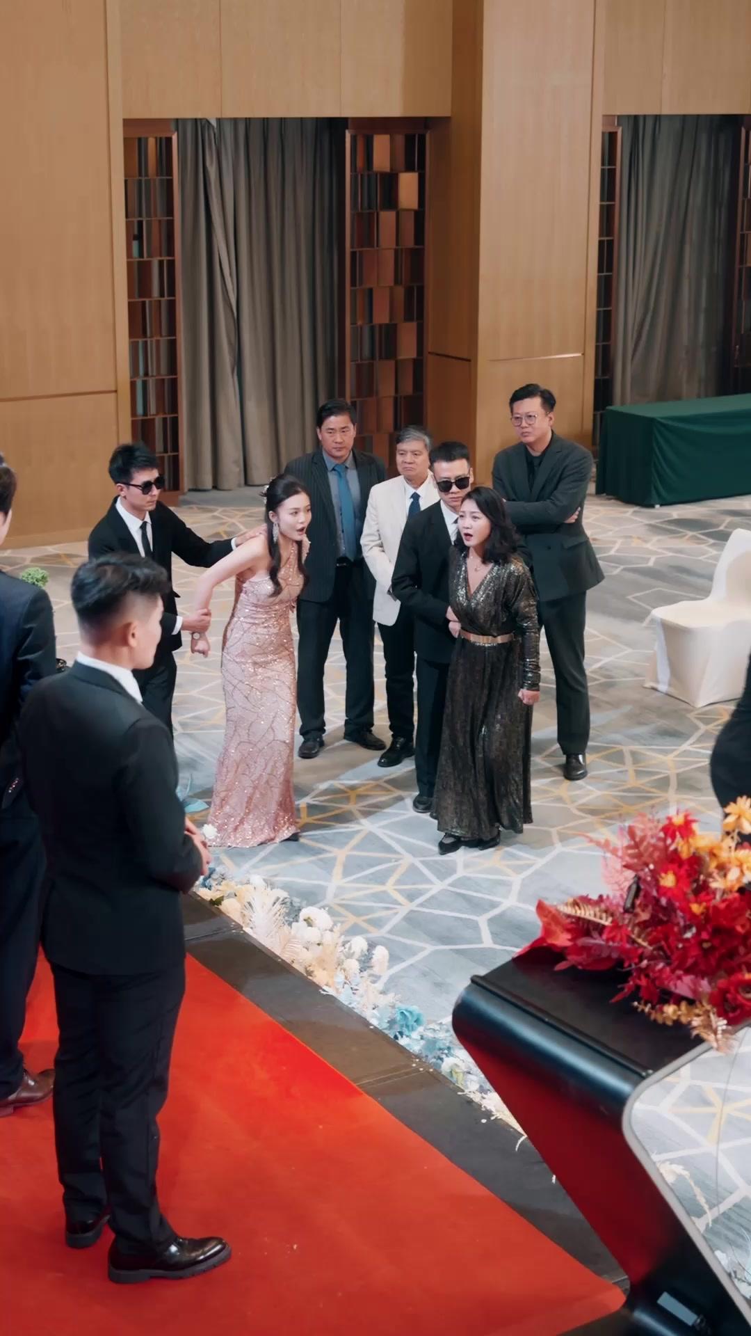 The Healing Girl and Her Devoted CEO