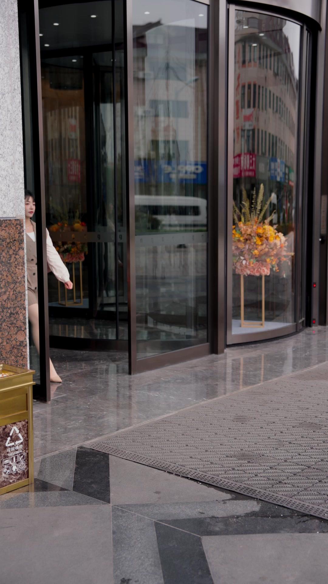 Permettimi di toccarti