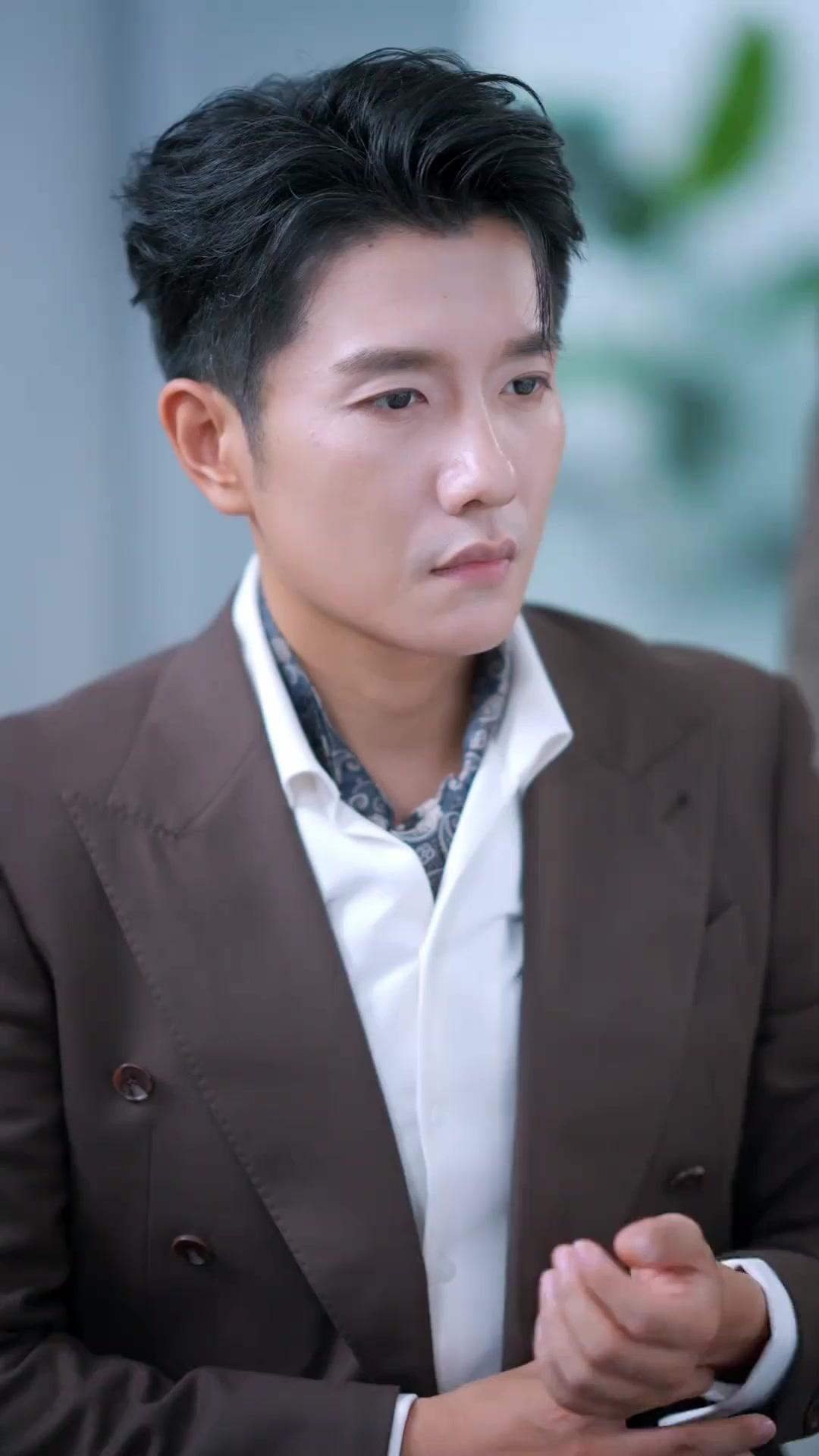 Vợ Cũ Toàn Năng