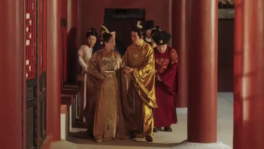 Stolen Fate of Bella White: When a Scroll Falls, a Throne Trembles