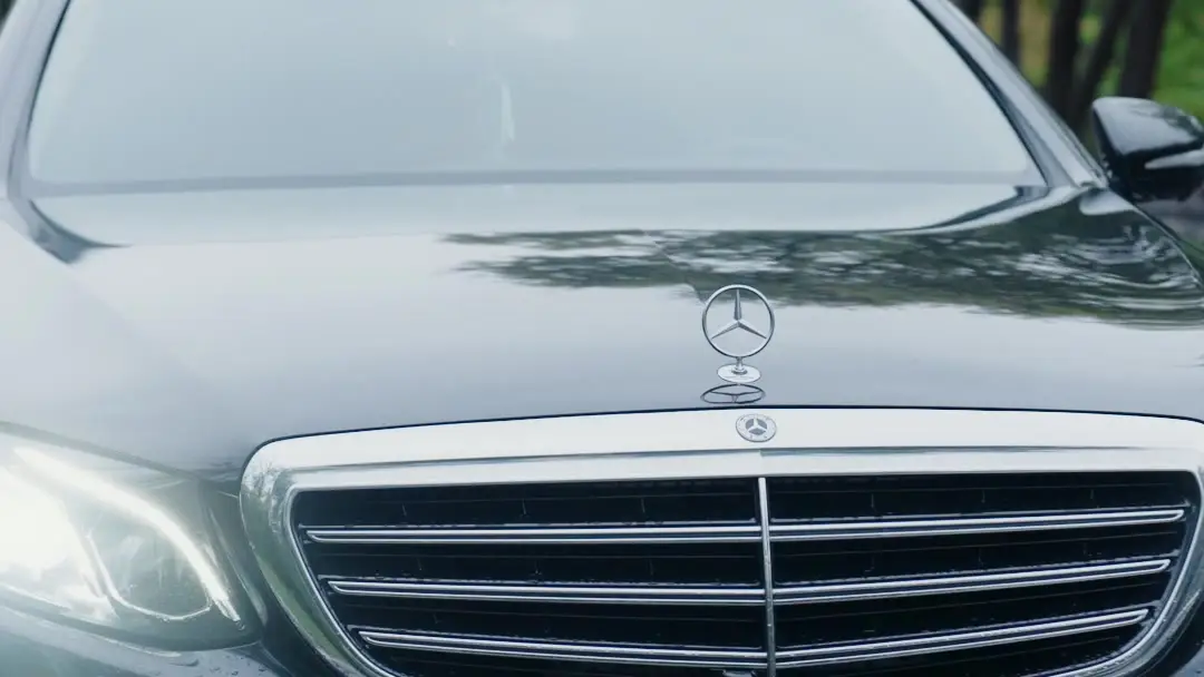 Love's Destiny Unveiled: When the Car Door Closes, the Truth Opens