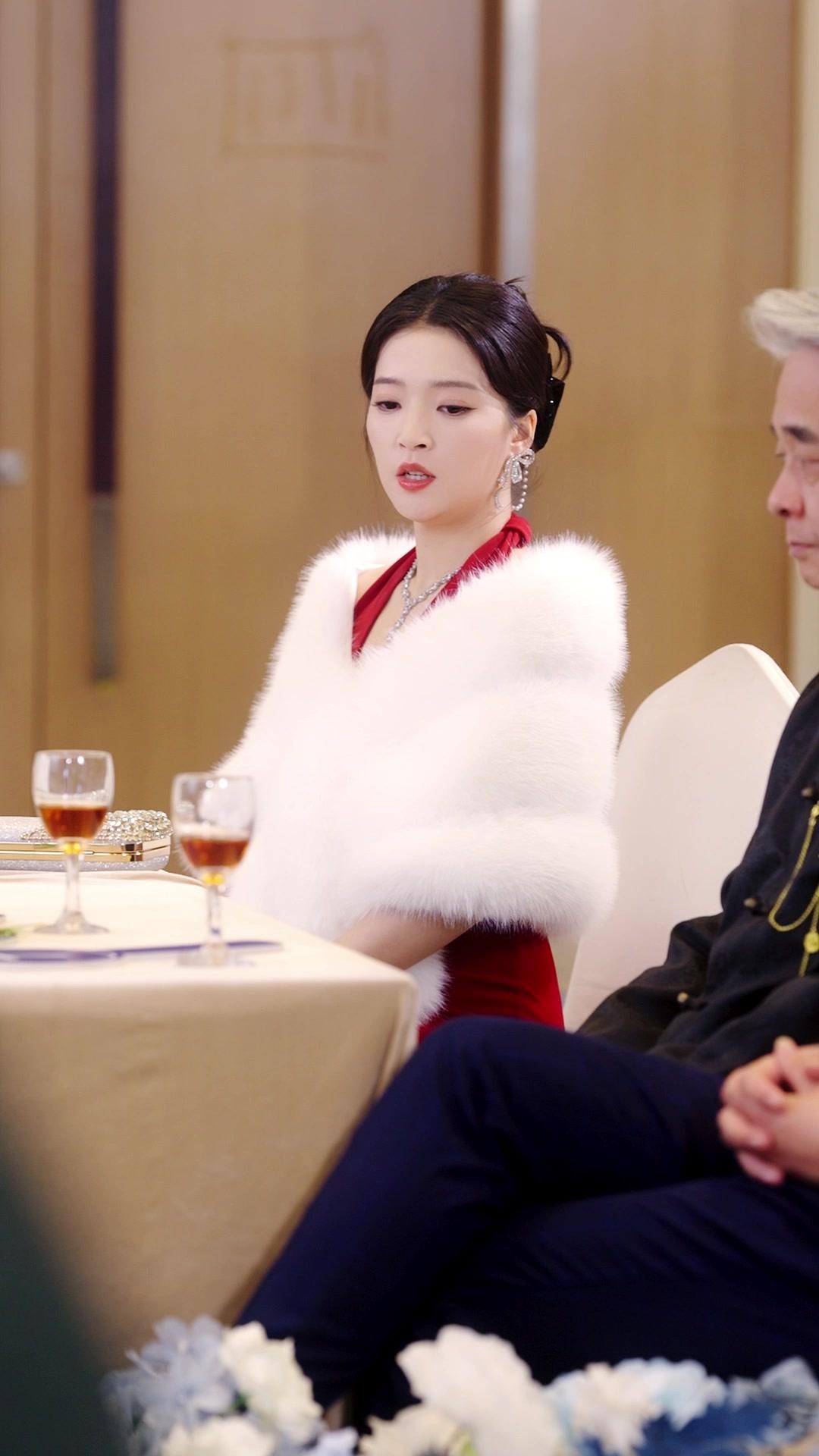 Fall for Me, Boss Lady!