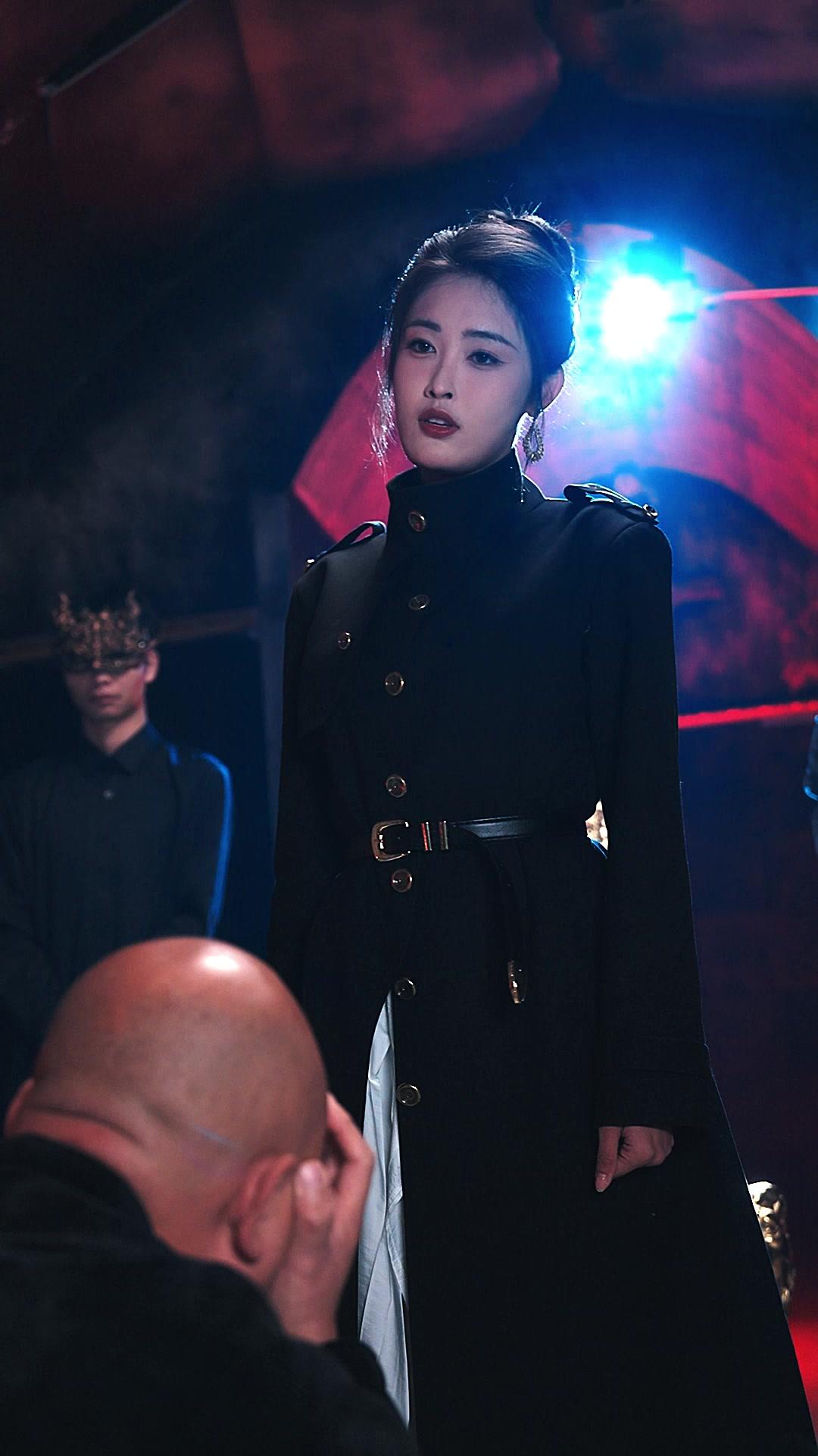 Mi reina, sin piedad e imbatible