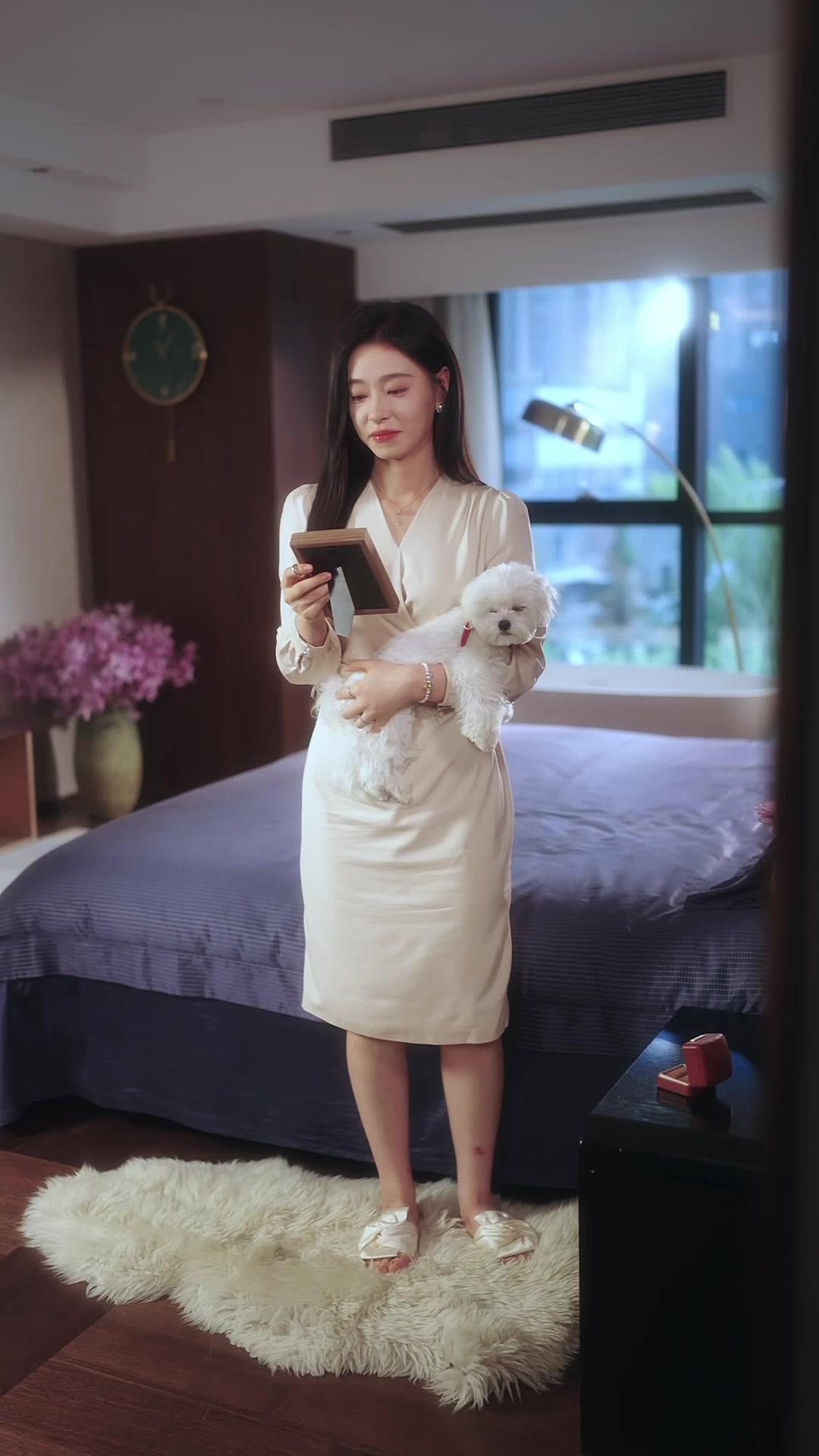 Bullied Me? My Dead CEO Ex Is Back!