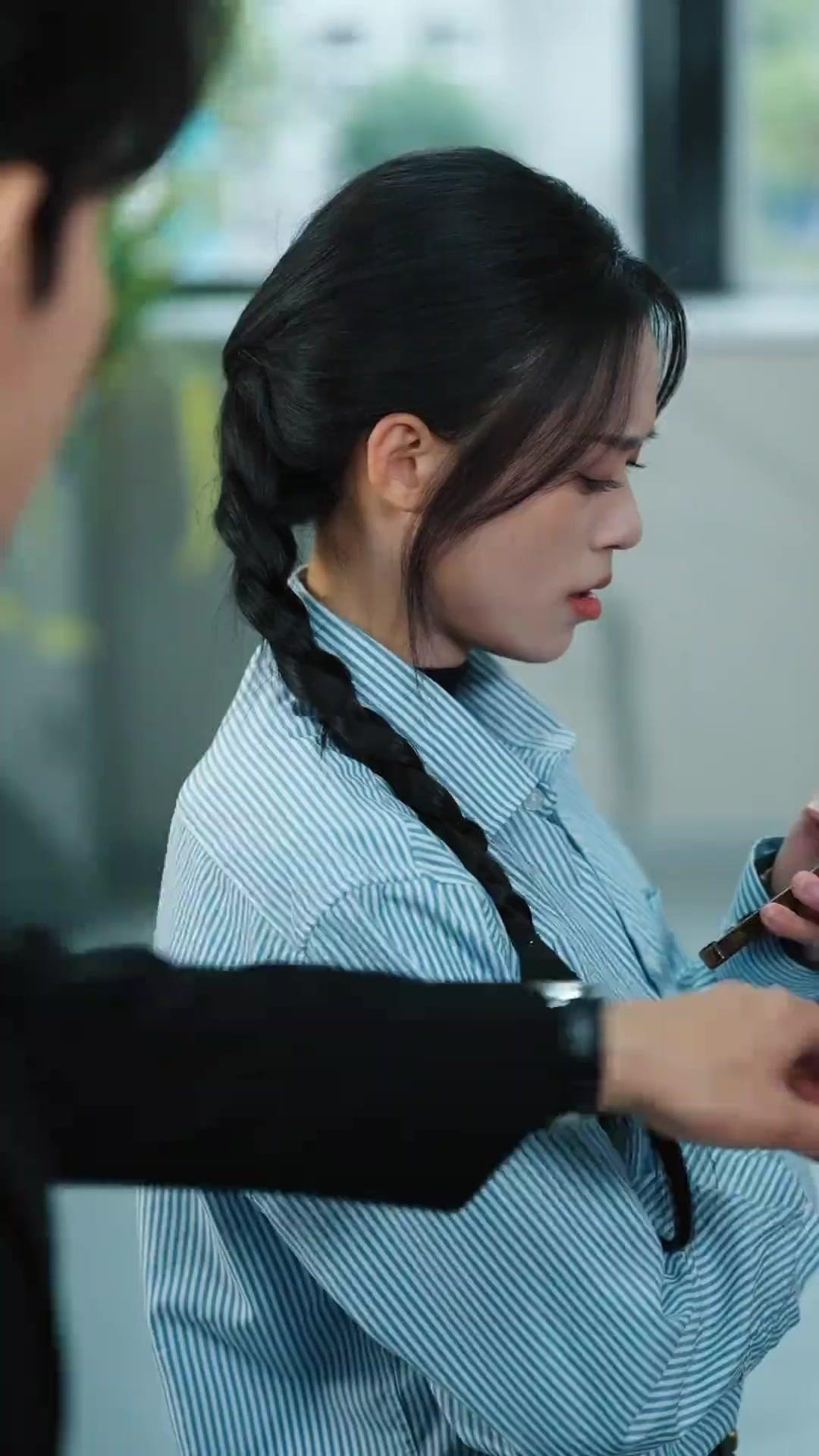 From Nobody to Fake Heiress