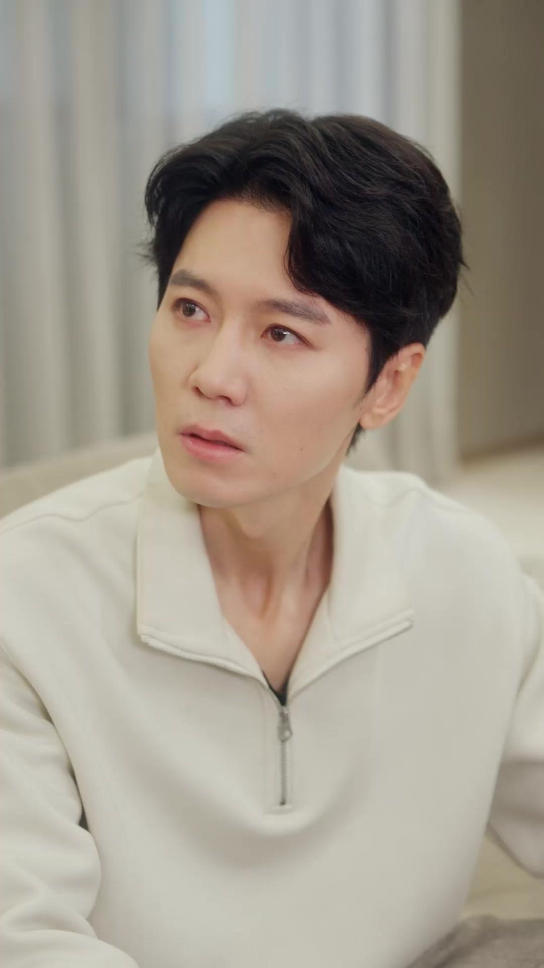 Bye, Crying Ex. Hi, Shining Life