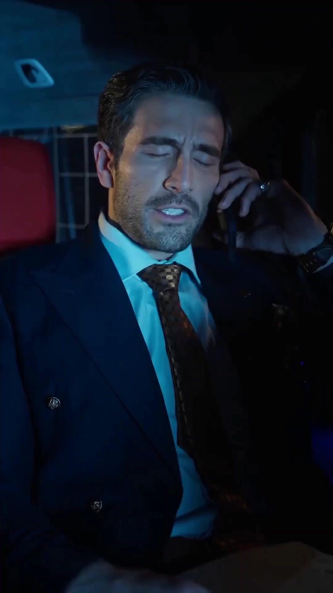 (Synchro) Mein Hausmeister-Vater ist der Endboss