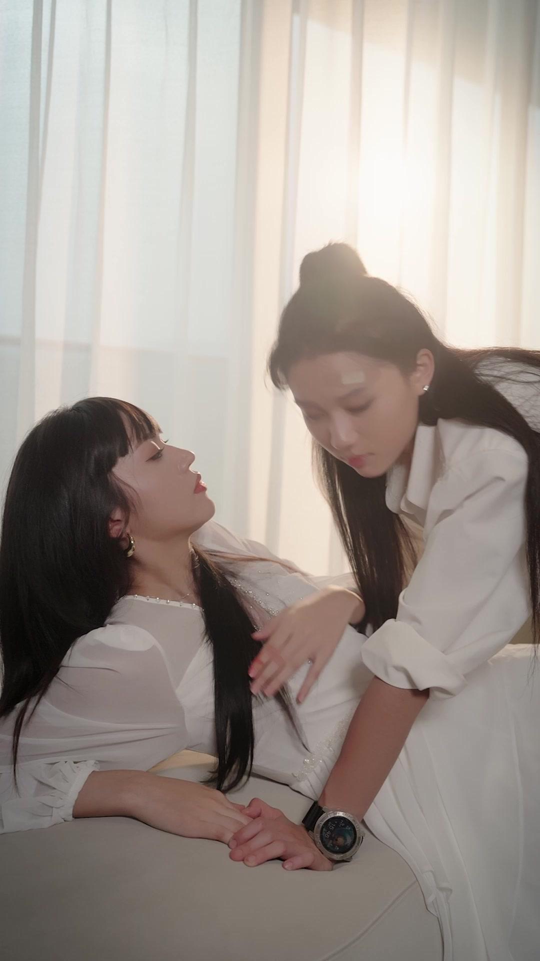 어둠 속에 찾아온 빛