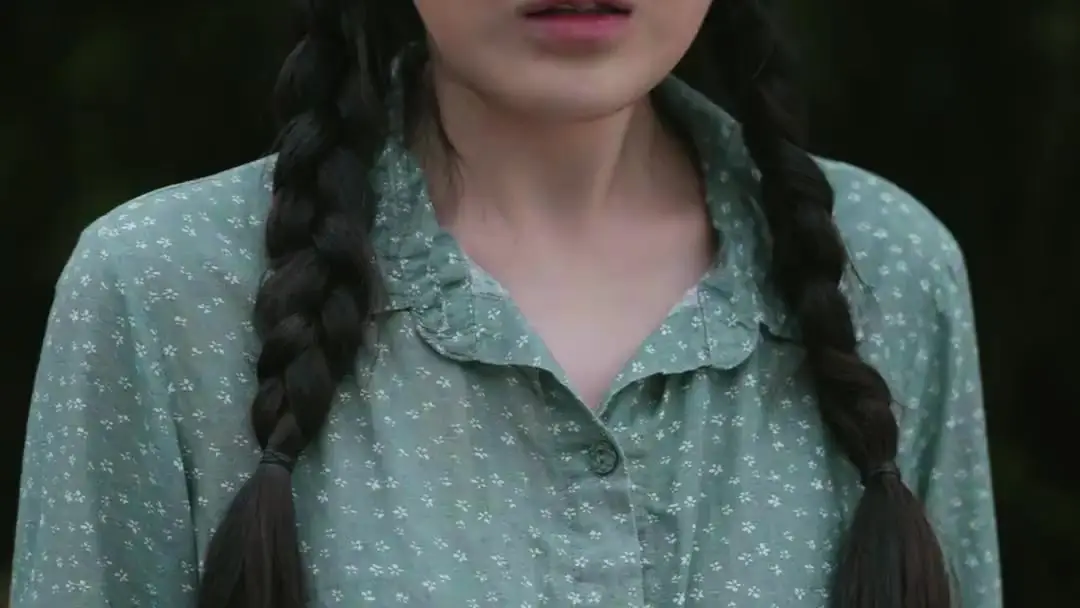 Tick Tock: When Braids Meet Pearls in a Courtyard of Secrets