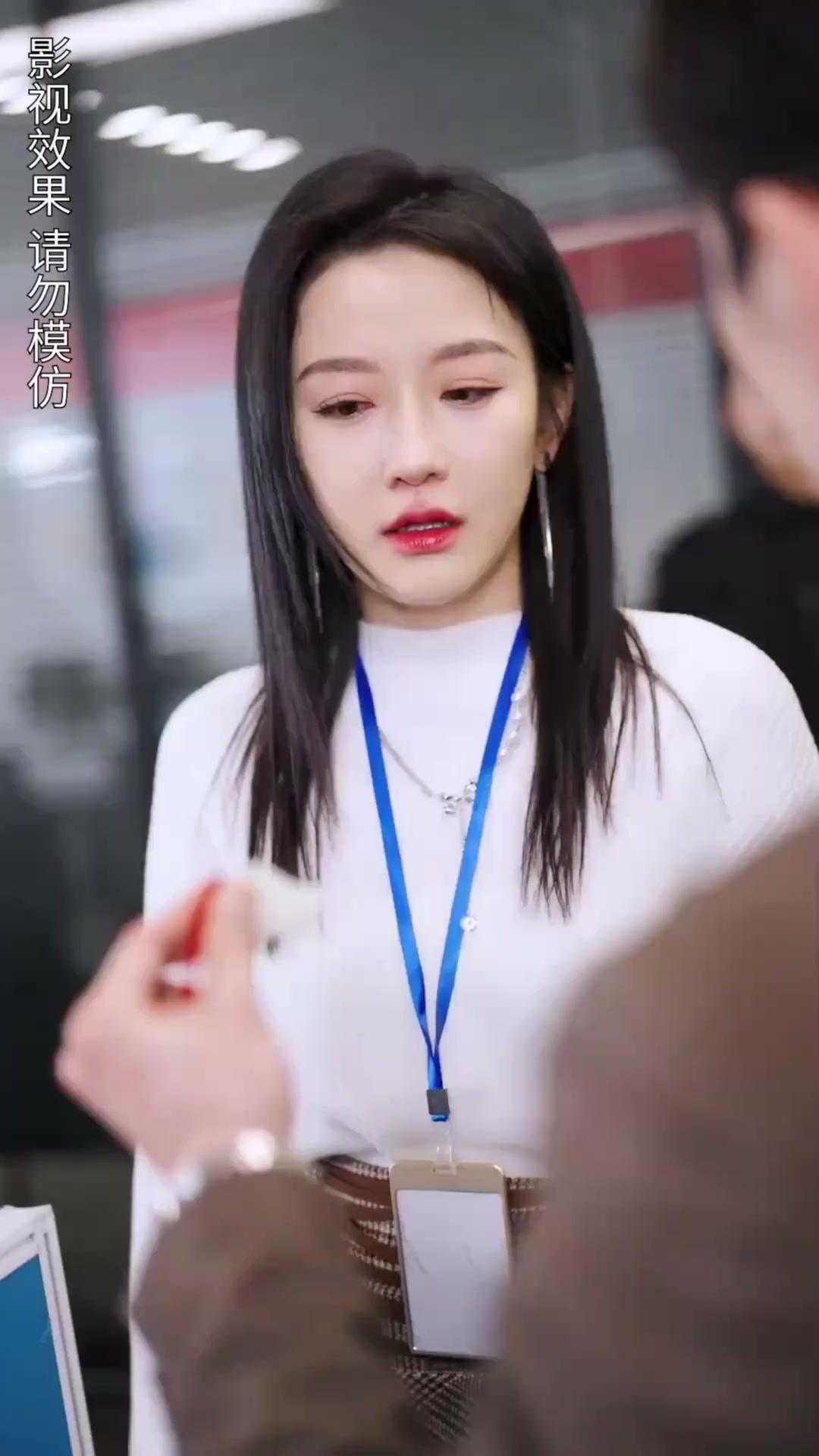 Satu Malam, Dua Rahasia