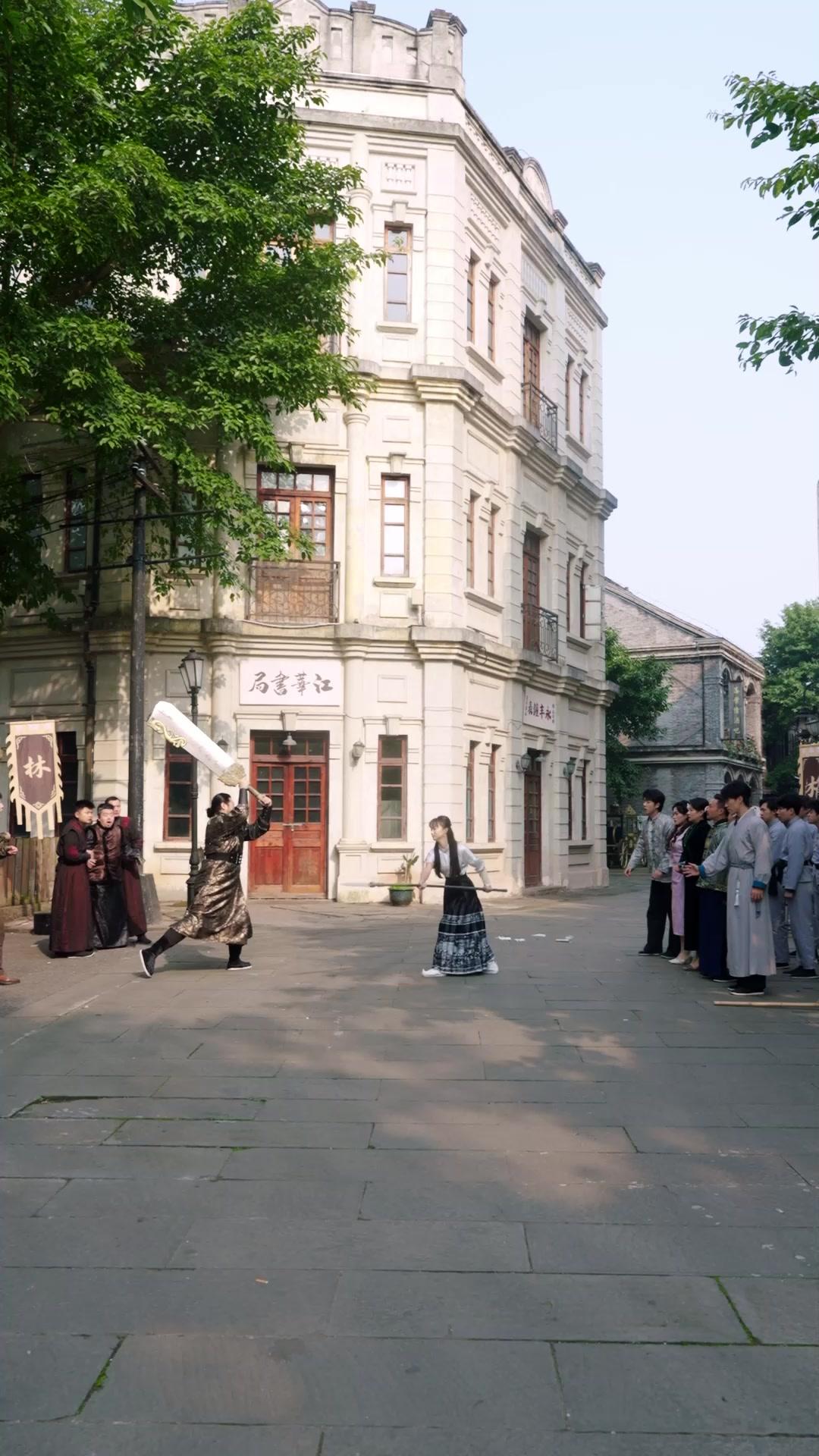 失憶天尊，扮豬吃虎護妻