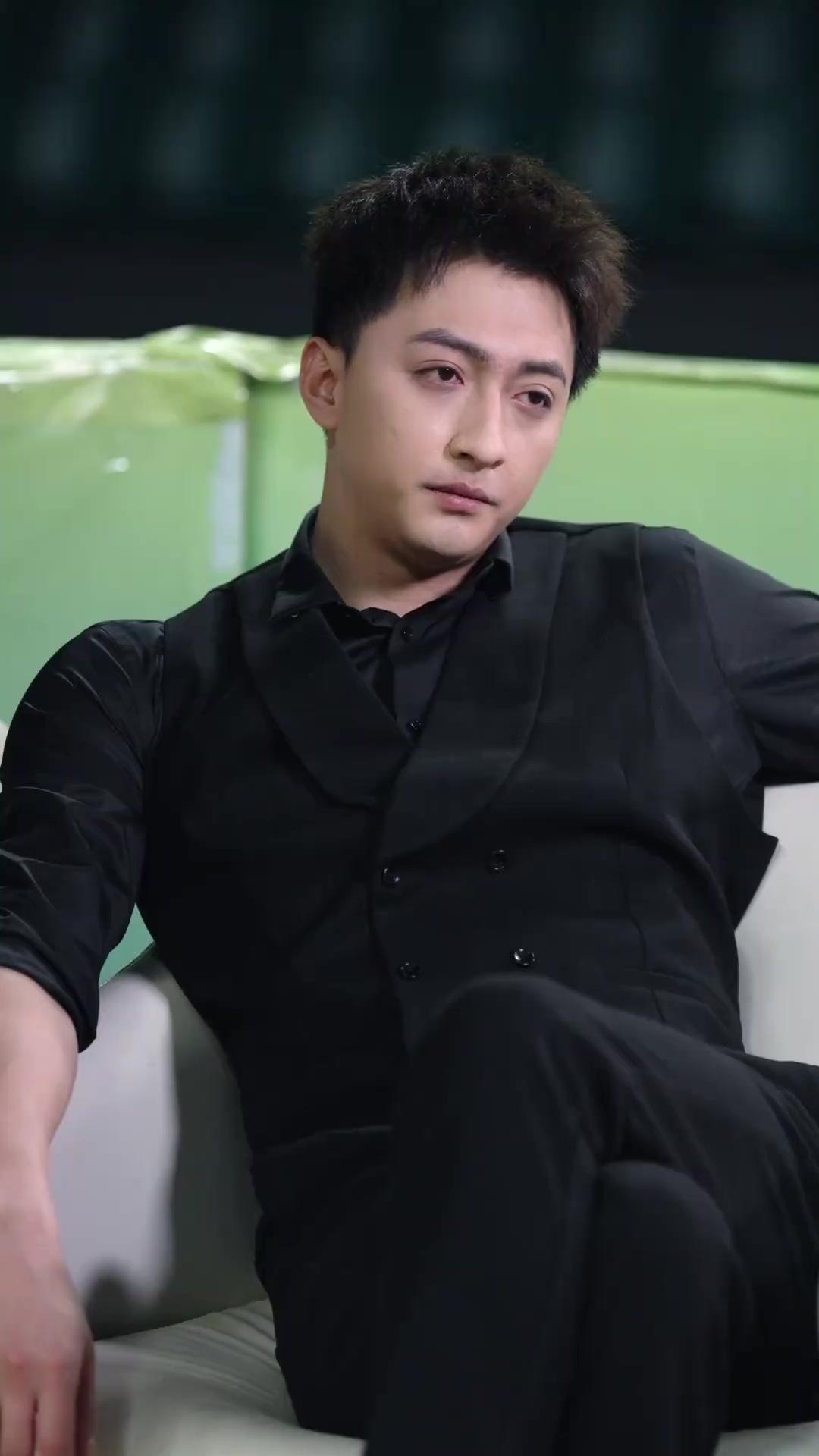 (Dubbed)Cue the Champion