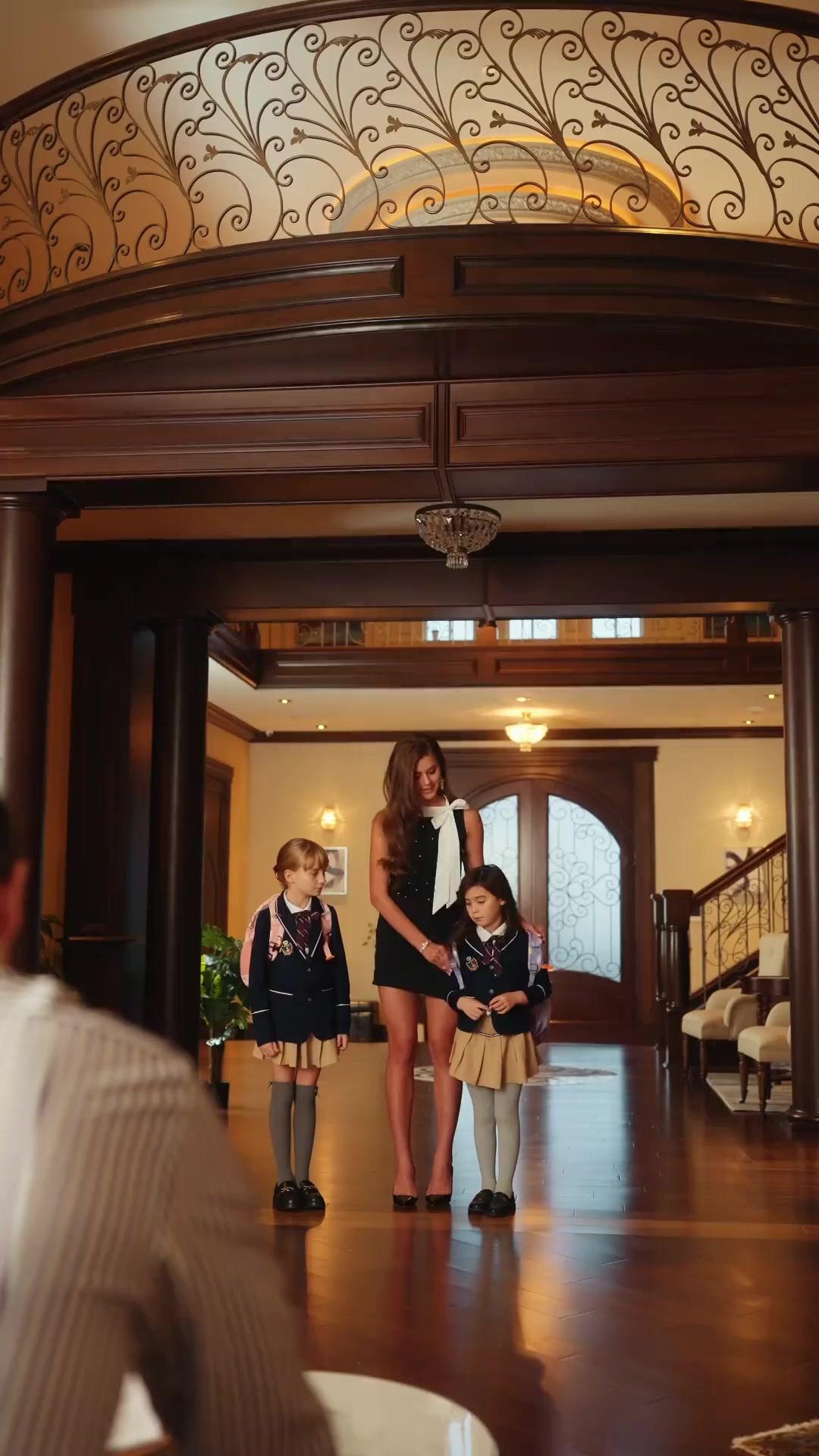 (Doblado) Papá, mamá se está muriendo