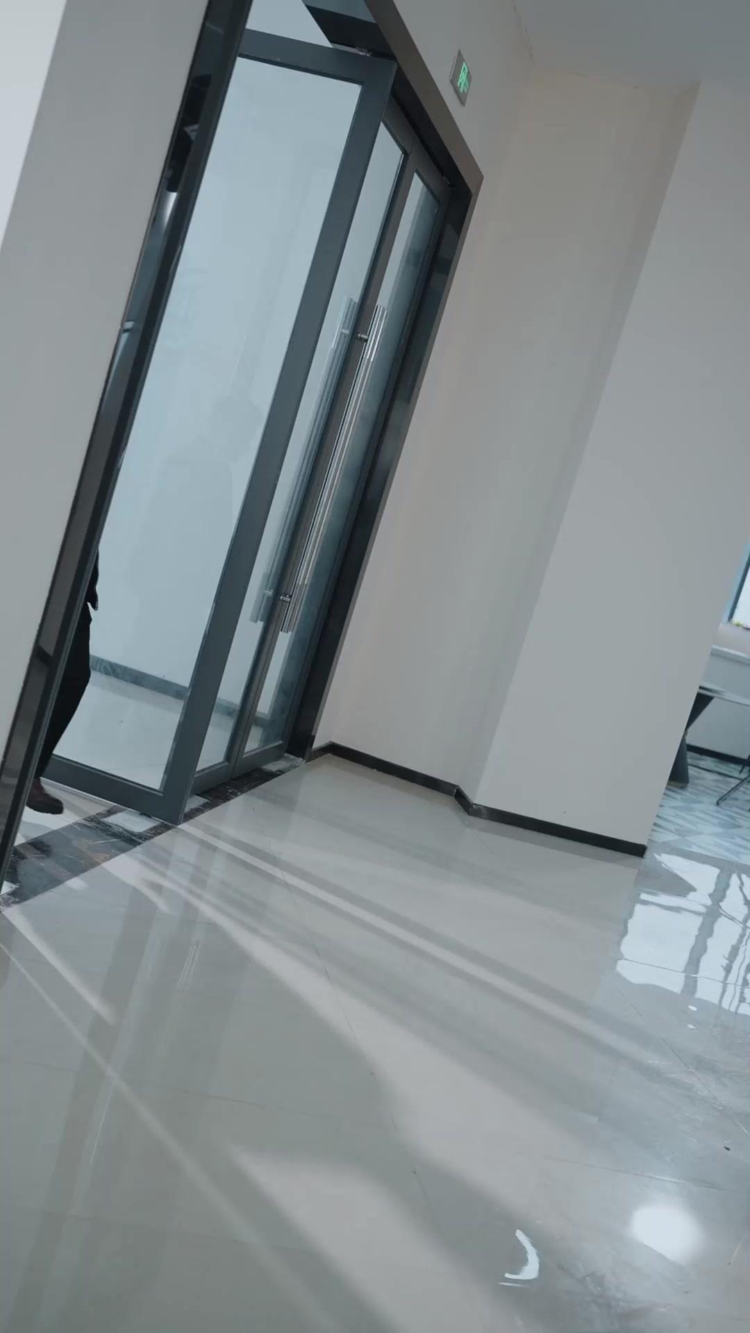 別惹食堂打飯的