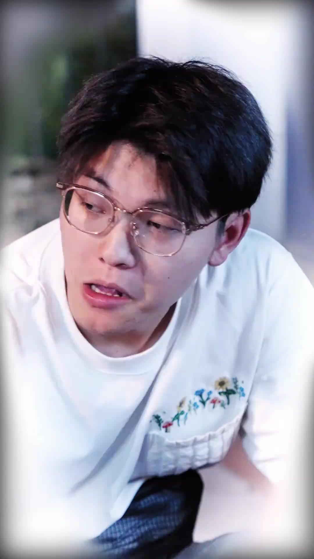 The CEO’s Rebirth: Protecting His True Heir