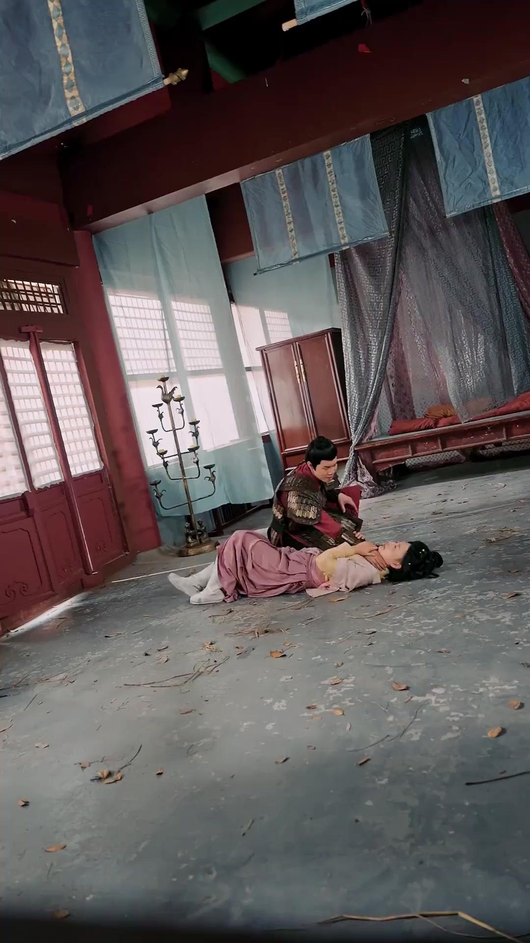 (Dubbed)The Emperor's Cloaked Convict Queen