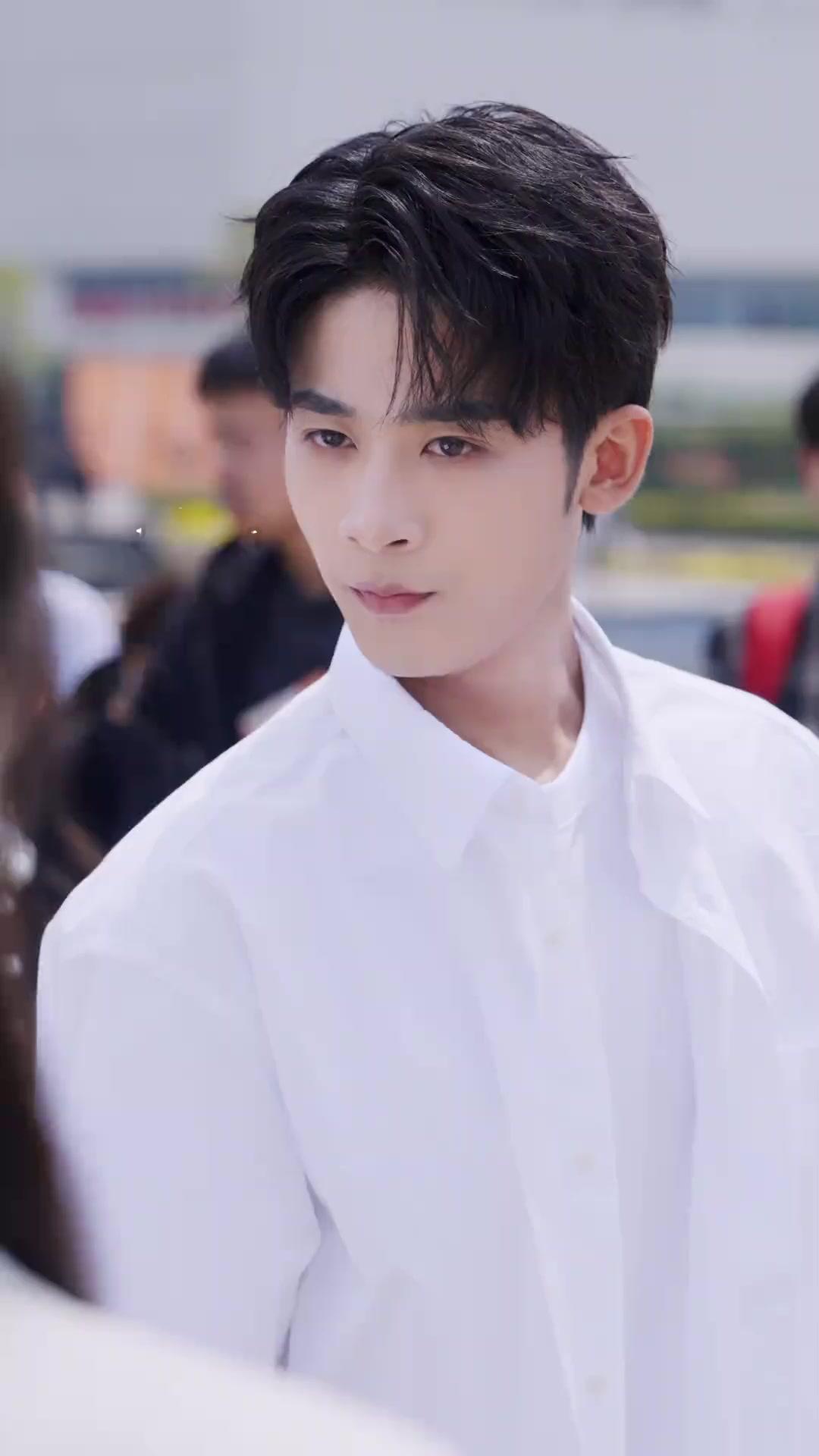 ชะตาเปล่งแสงในคืนฤดูร้อน