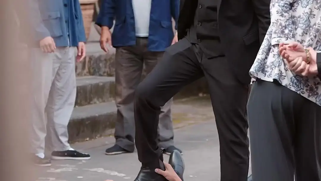 Threads of Reunion: The Amber Amulet and the Fall That Changed Everything