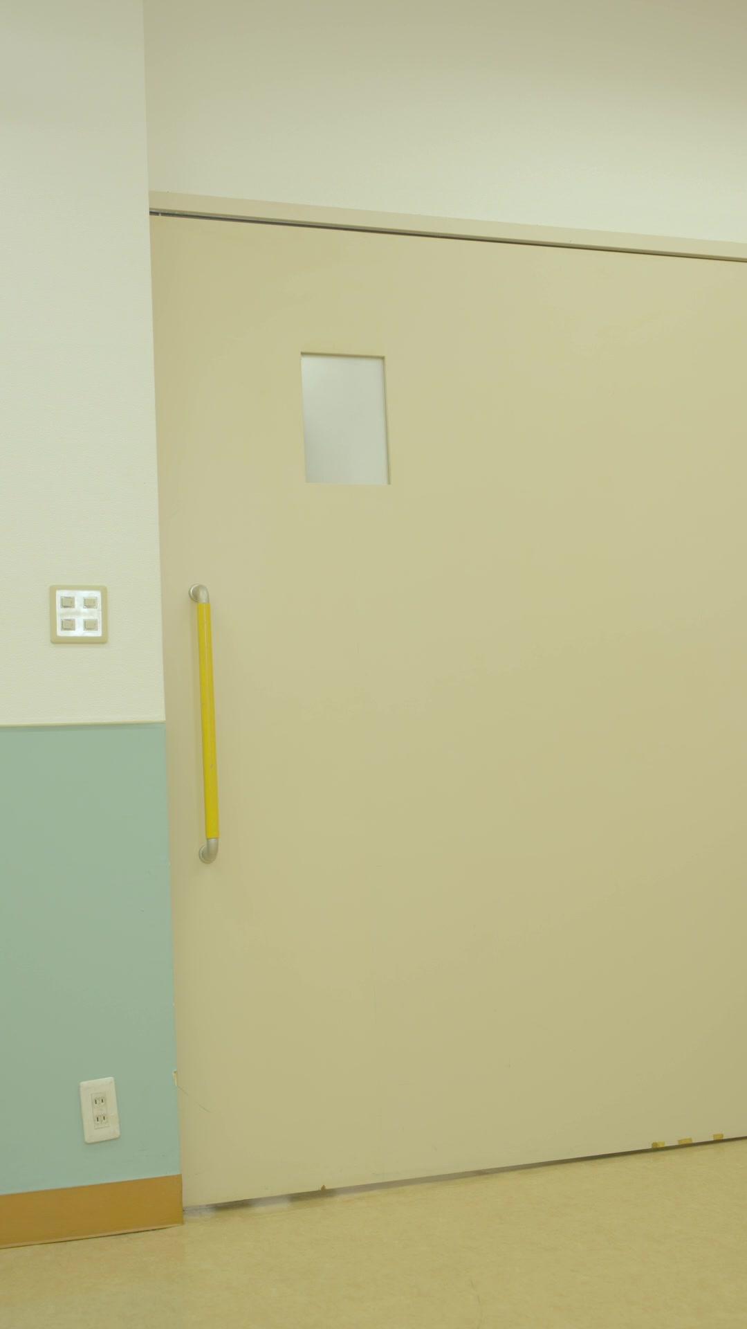 暴君がメイド服で料理？元令嬢を追放した夫の末路