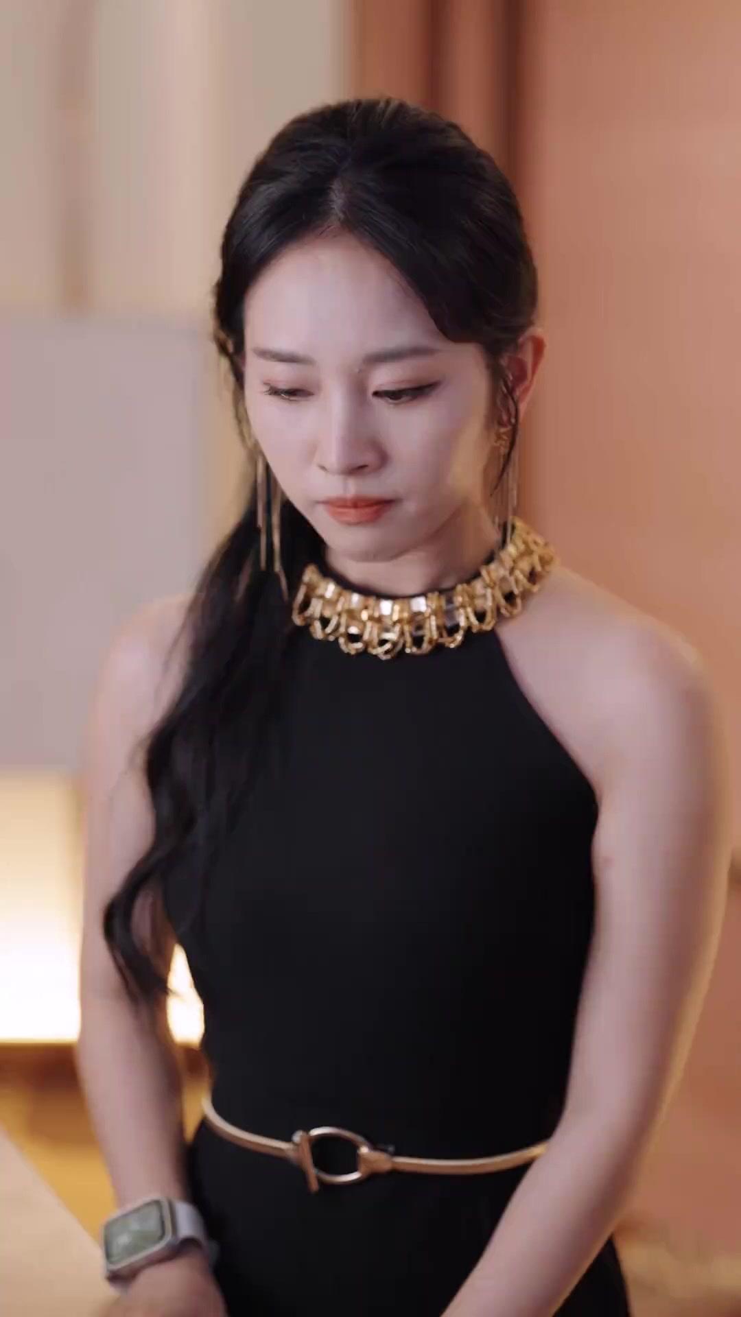 Vertrag mit dem Fürsten: Claras Kalkül