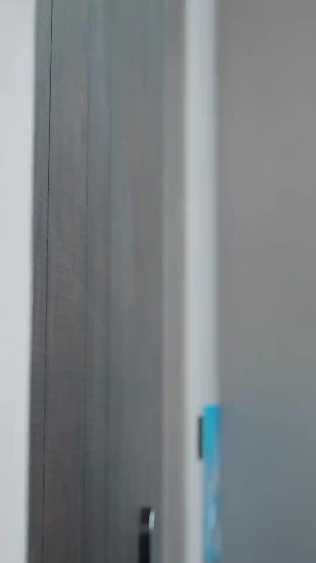 (더빙) 가시 장미, 내 손안에