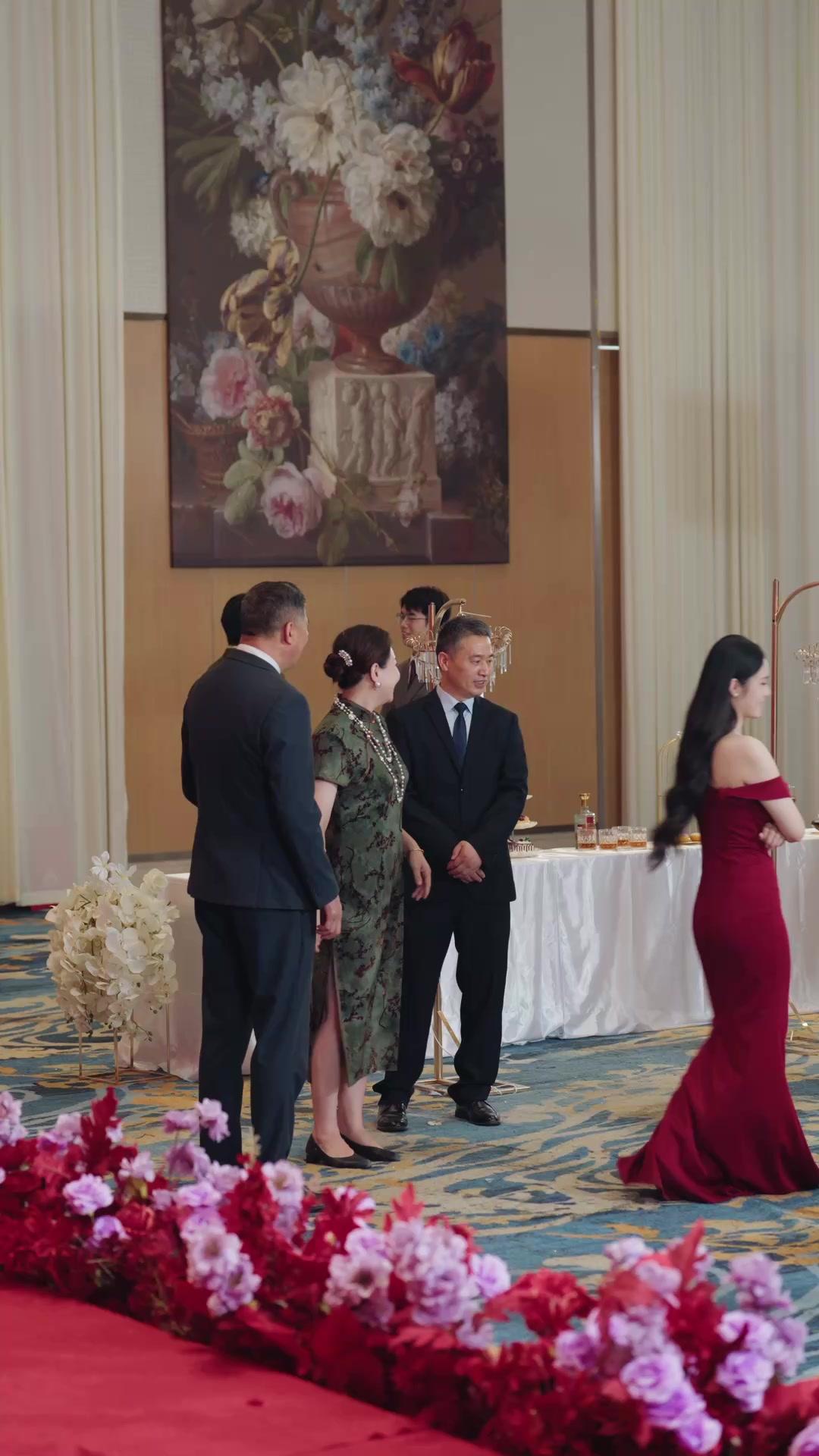 Welcome Your Ex? Bye, Loser!