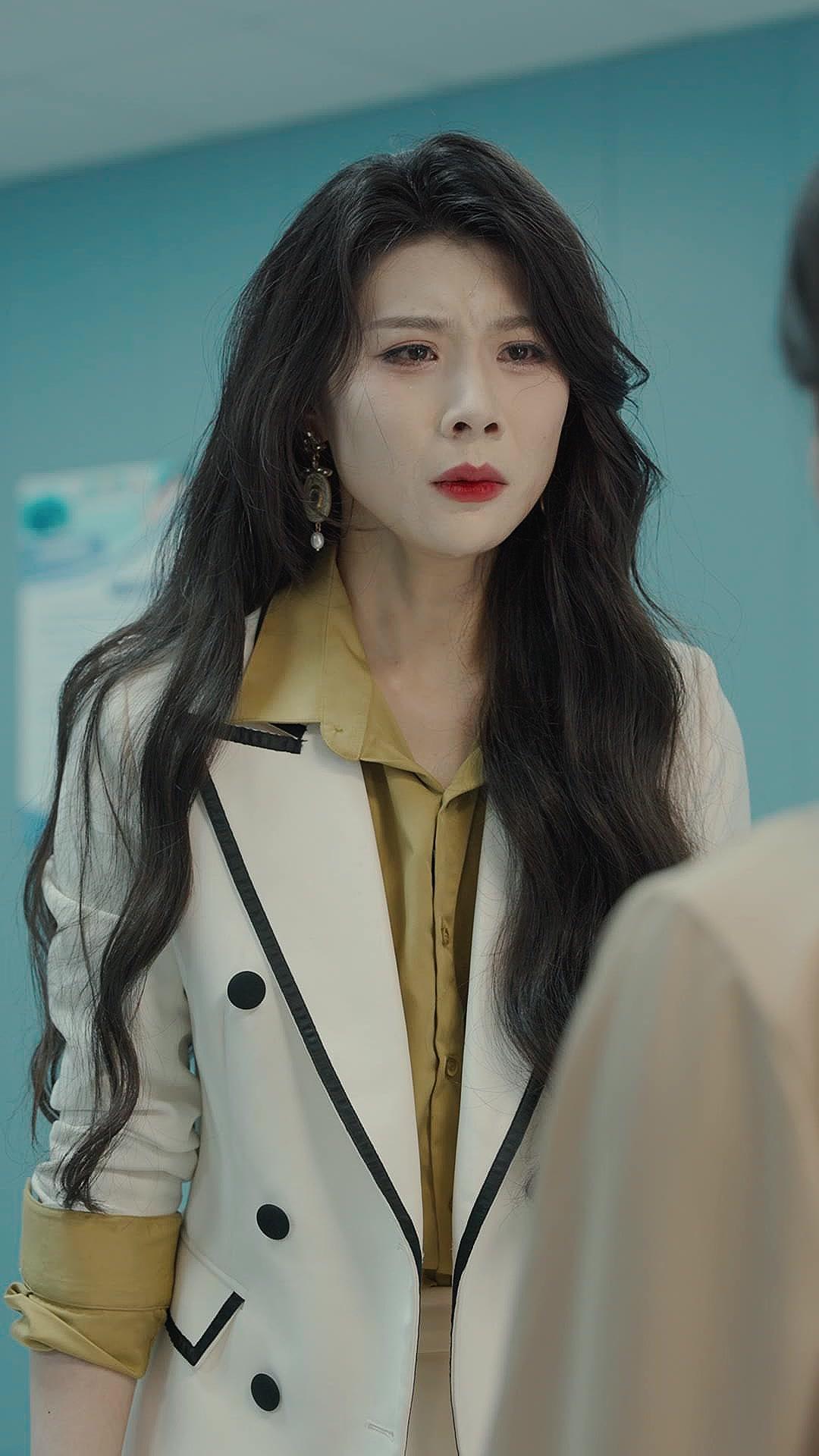 Cinta Retak Tak Sempurna