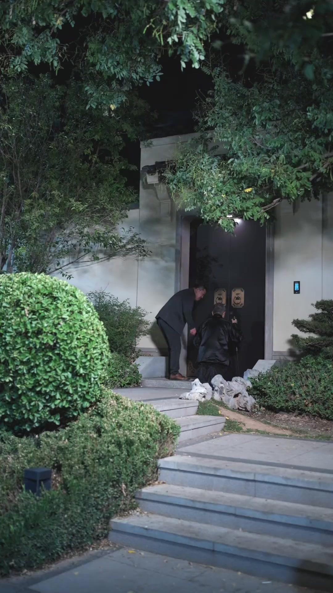 ¡La bisabuela inmortal regresó!