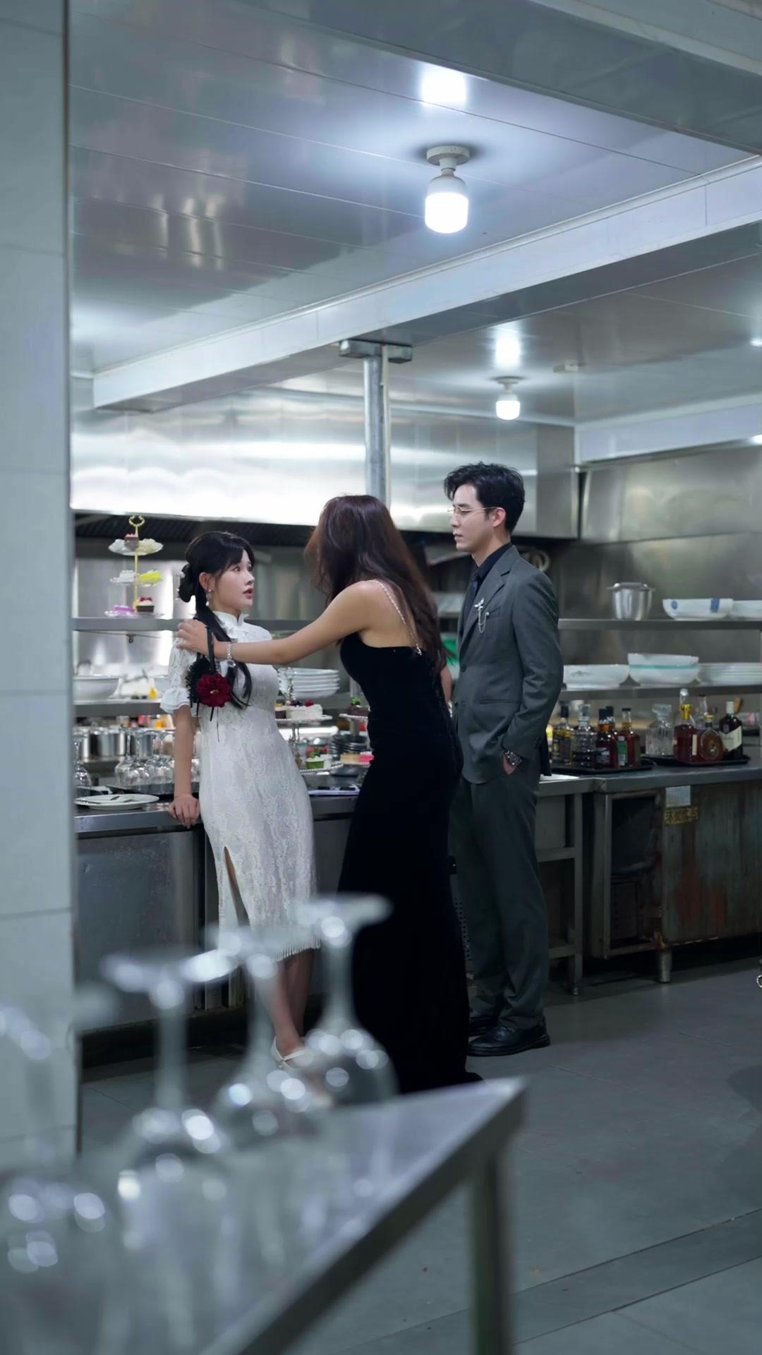 Pasangan Nikah Kilat Ternyata Konglomerat